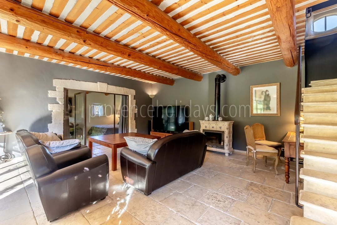 10 - Stone bastide in Cavaillon: Villa: Interior