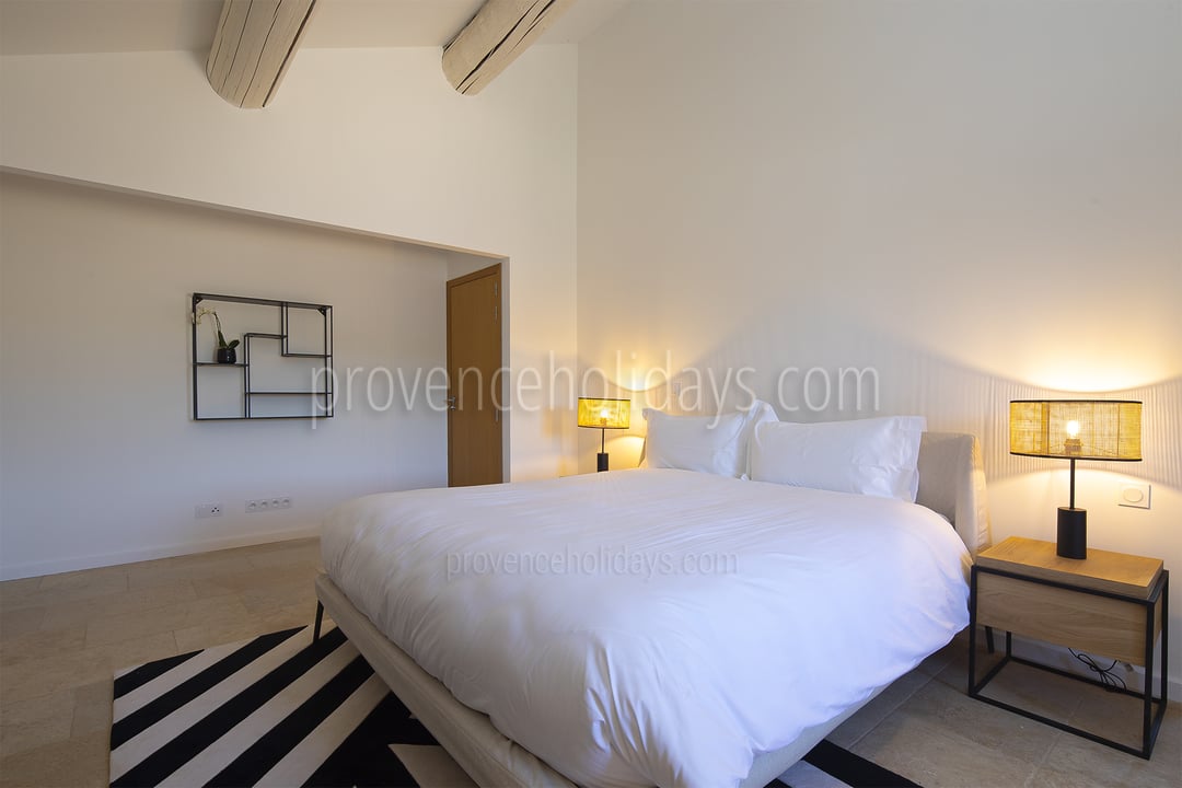 35 - Mas du Carlet: Villa: Interior