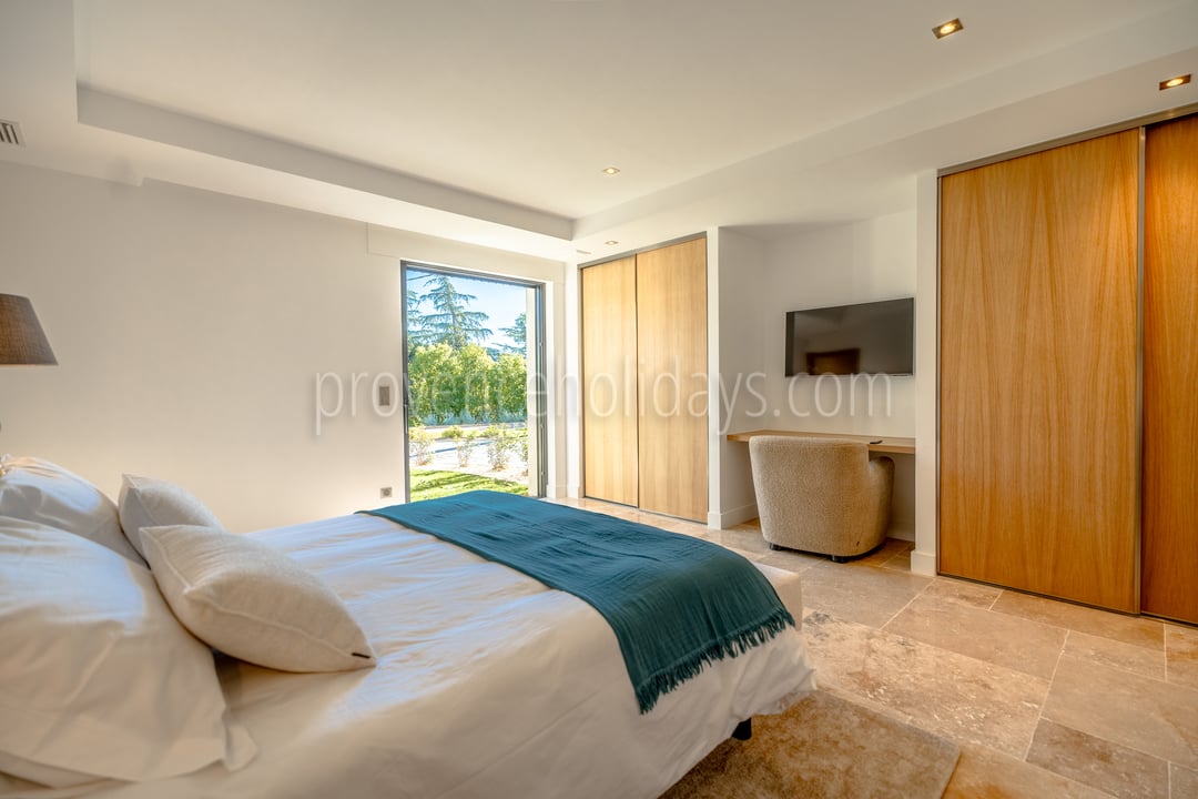 12 - Villa Stonebay: Villa: Bedroom