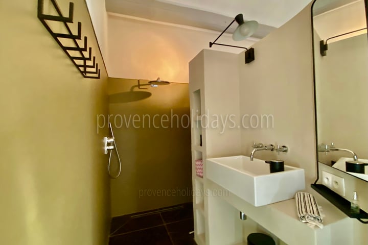 23 - Villa Real: Villa: Bathroom
