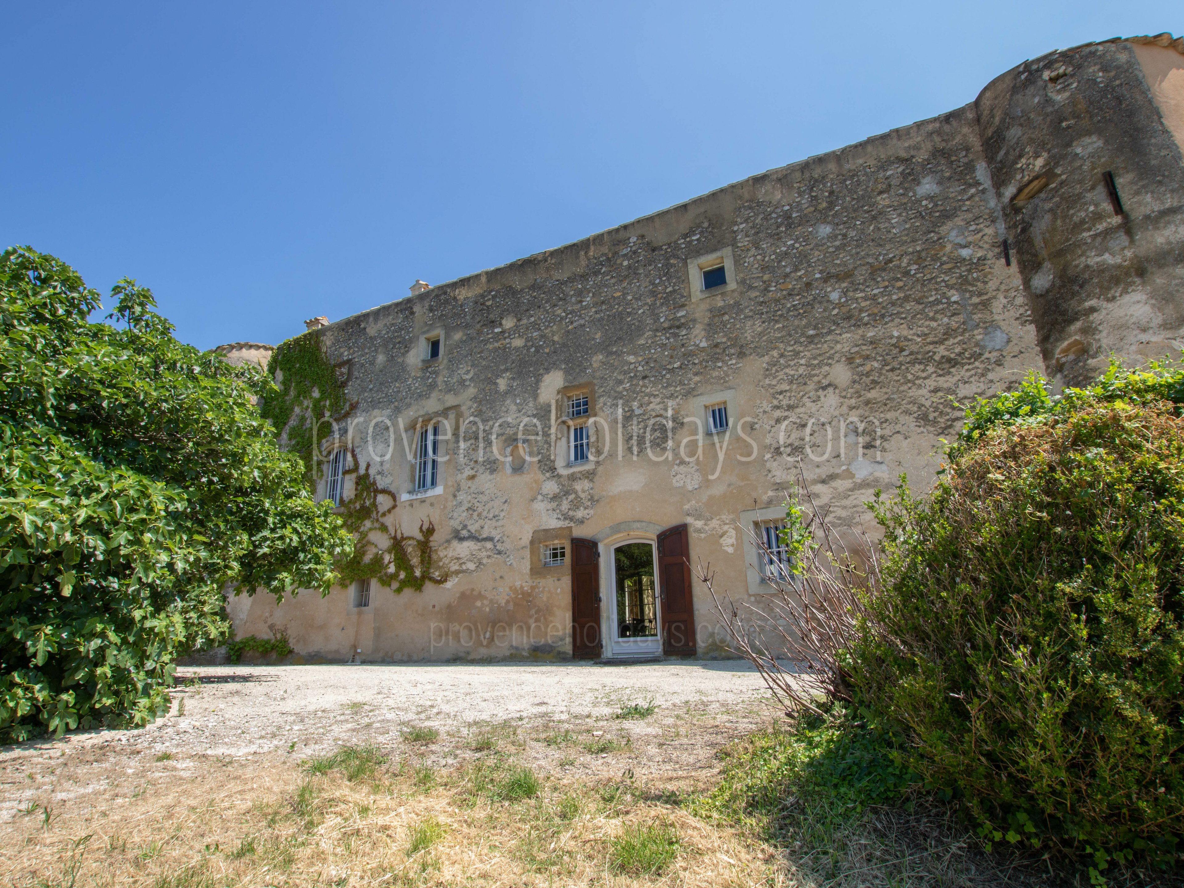 36 - Château des Templiers: Villa: Exterior