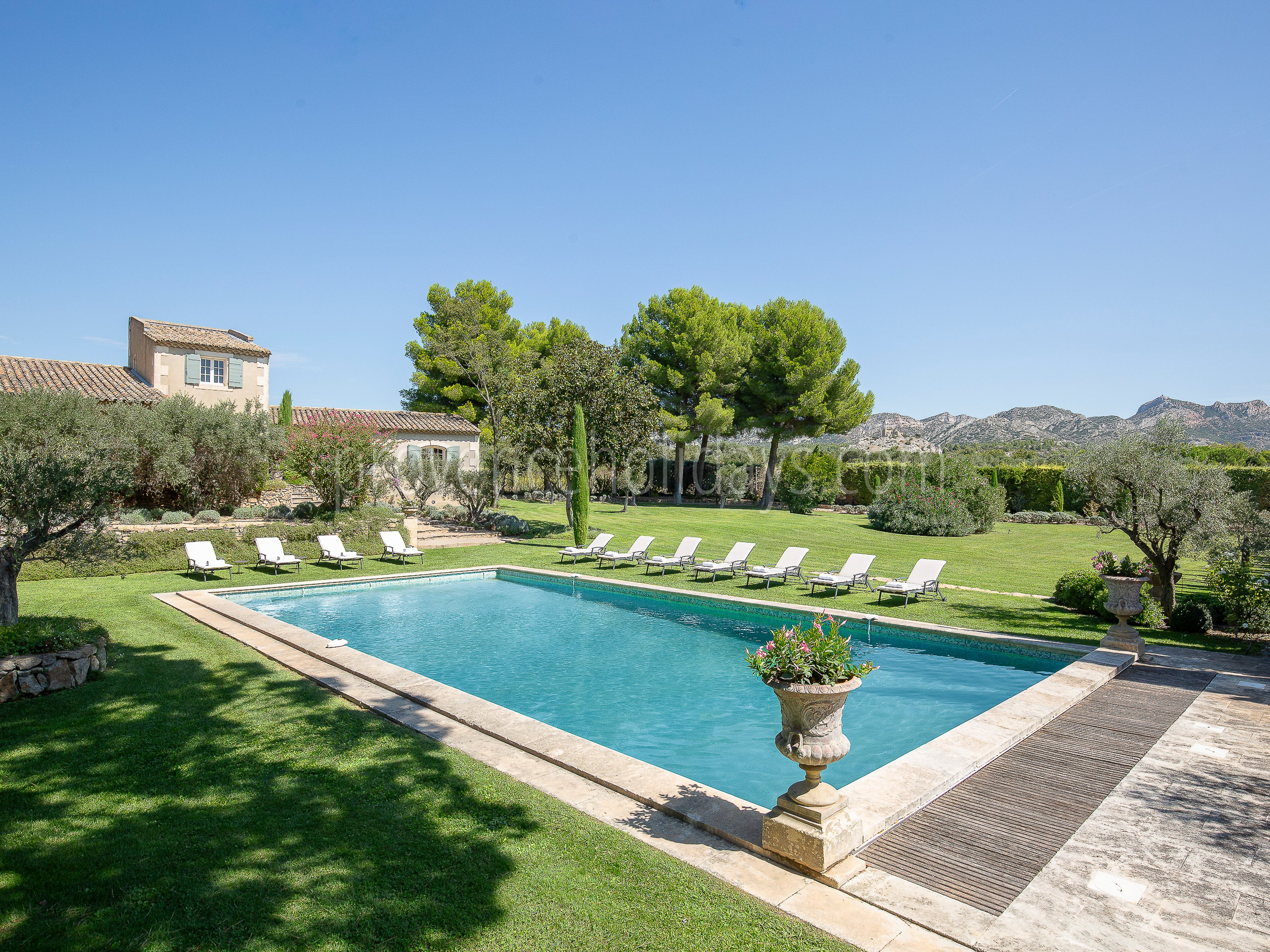 -2 - Le Mas Olivia: Villa: Pool