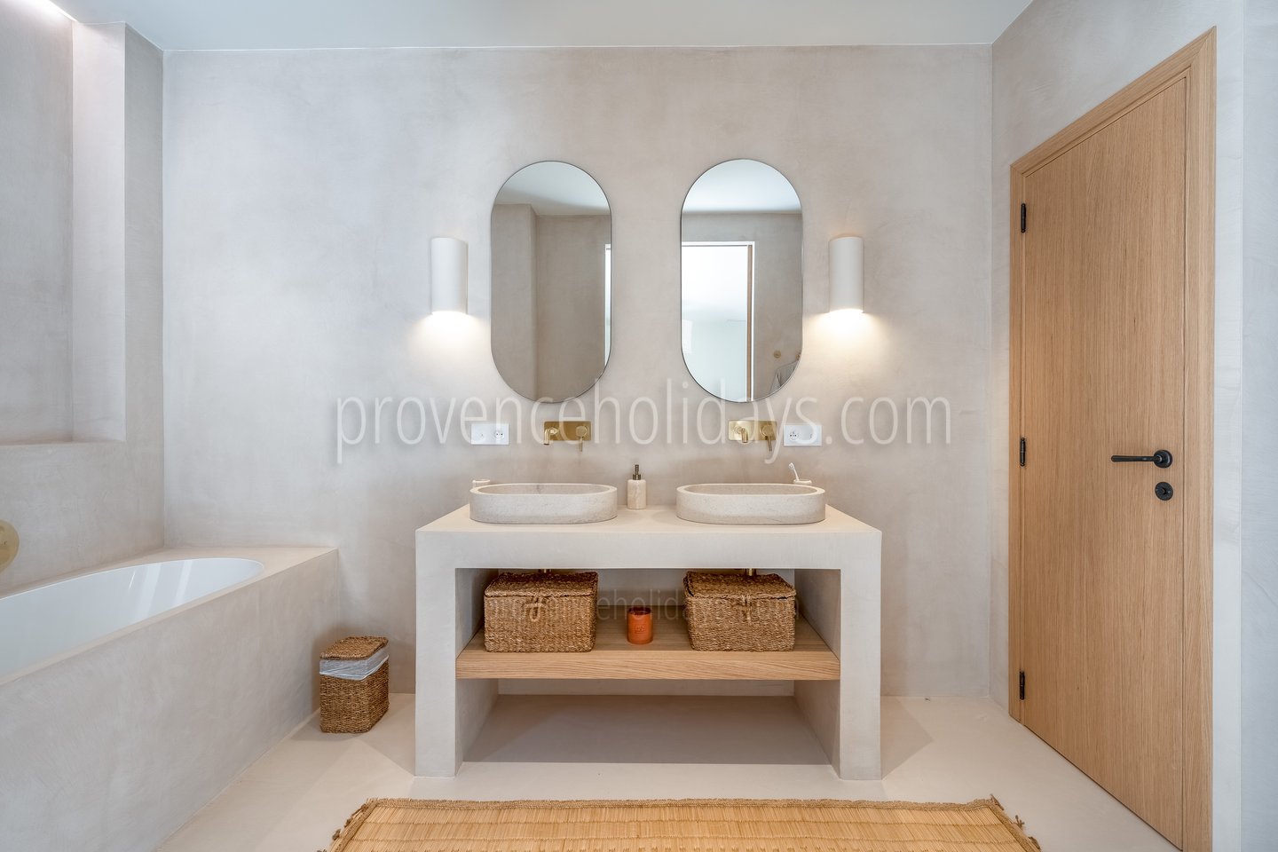 33 - Domaine de la Sorgue: Villa: Bathroom