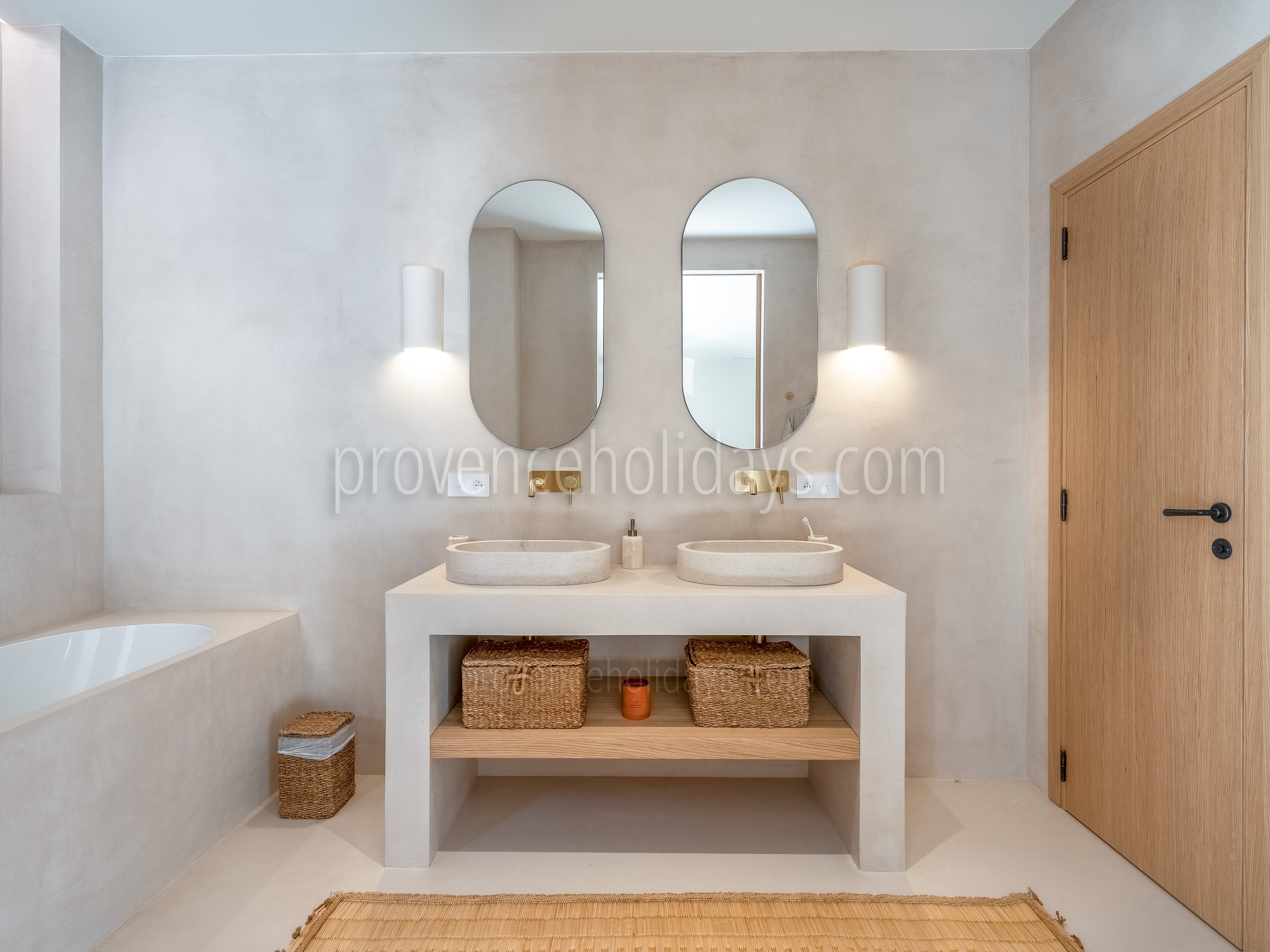 33 - Domaine de la Sorgue: Villa: Bathroom