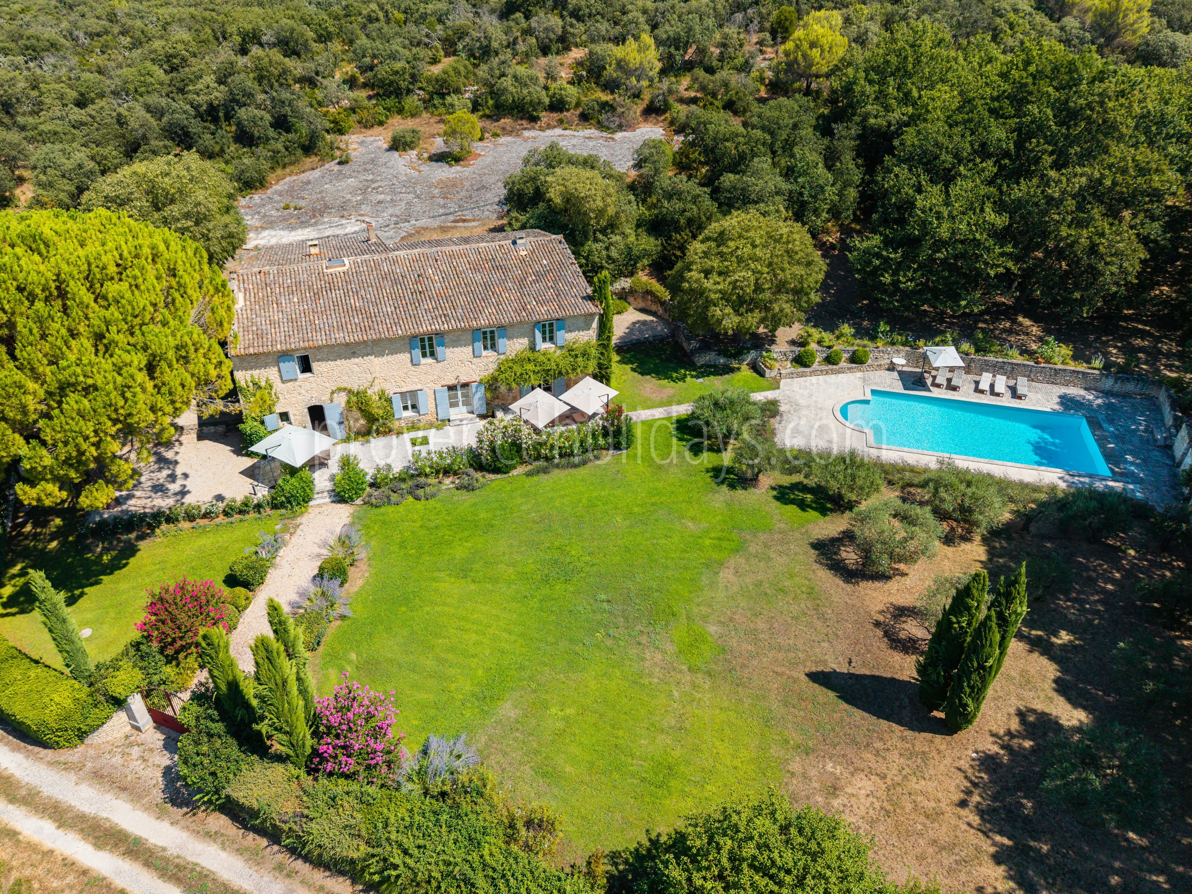 7 - Provençal mas in Ménerbes: Villa: Pool