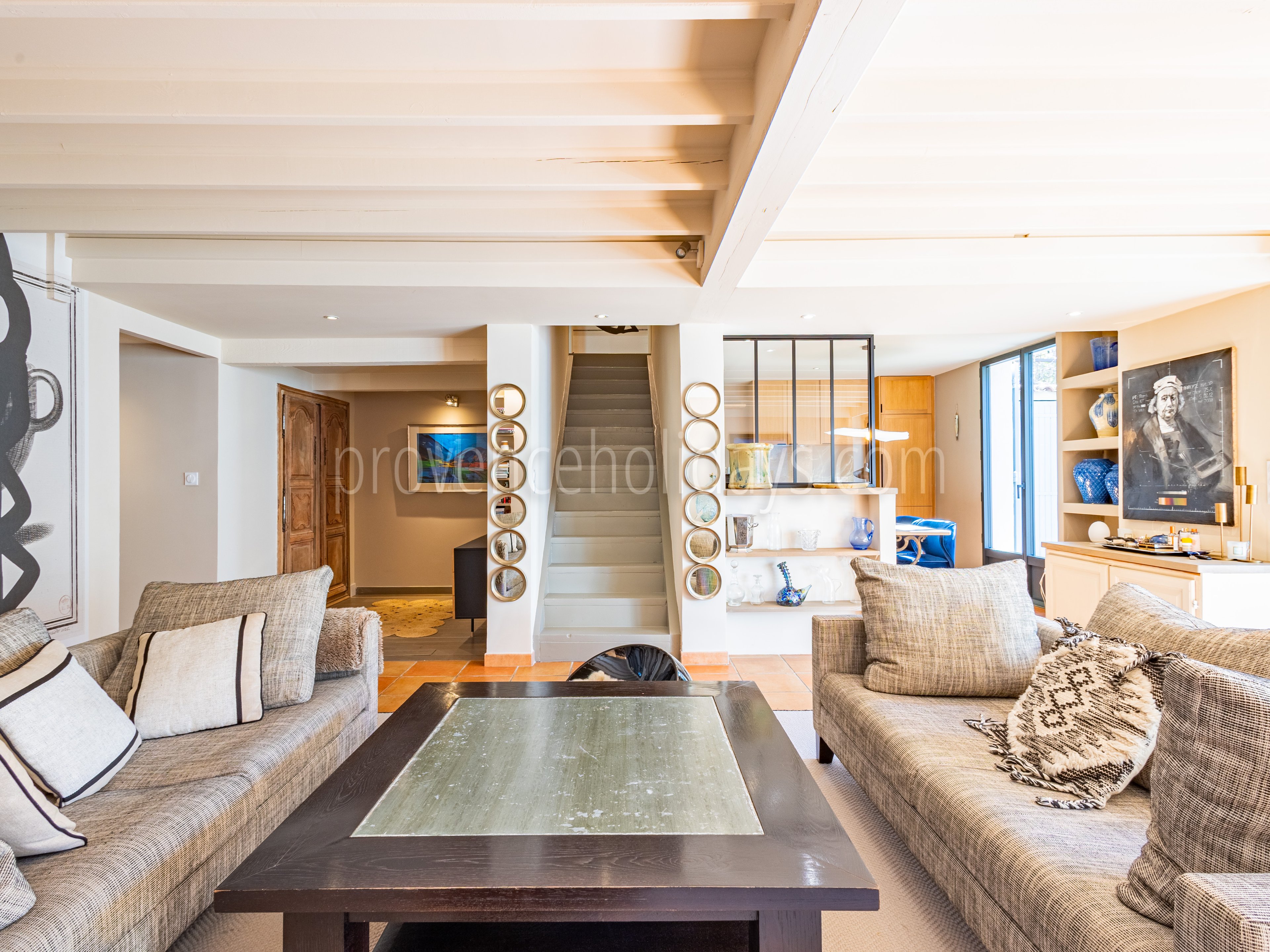 28 - L\'Atelier Provençal: Villa: Interior