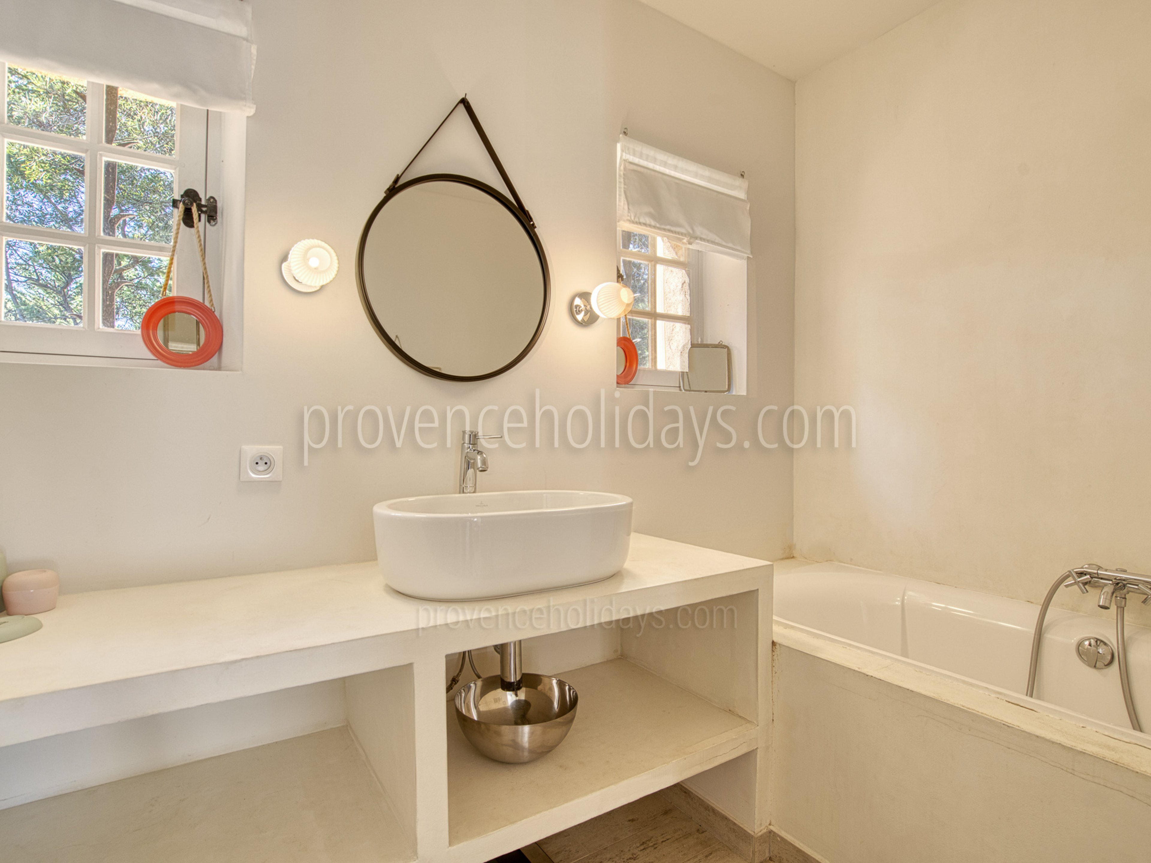 20 - Azur Horizon: Villa: Bathroom