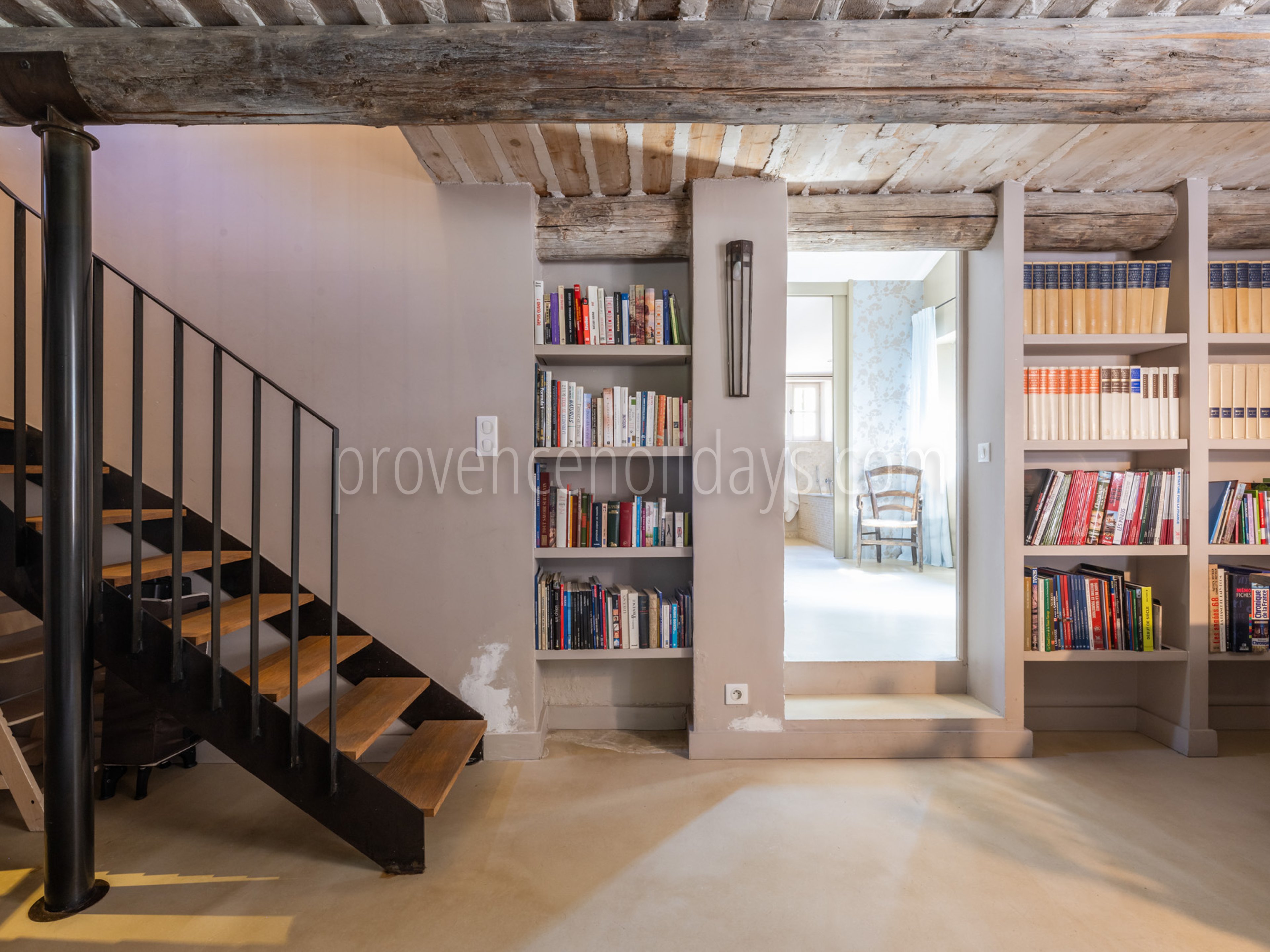 16 - Le Mas aux Gargouilles: Villa: Interior
