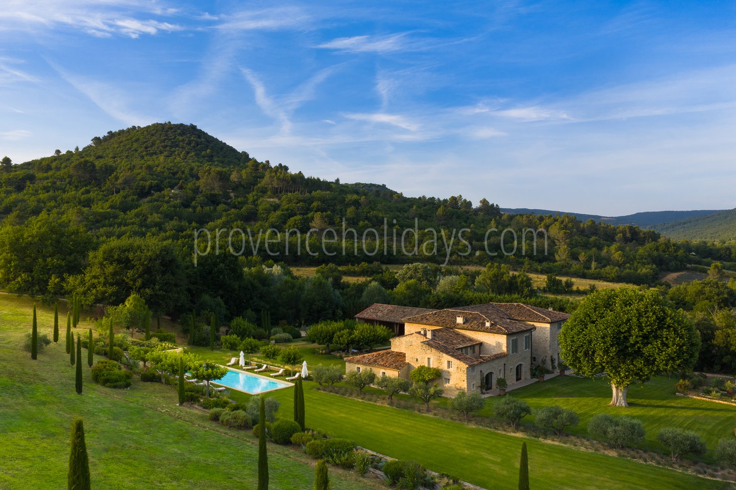 149 - Domaine des cascades: Villa: Exterior