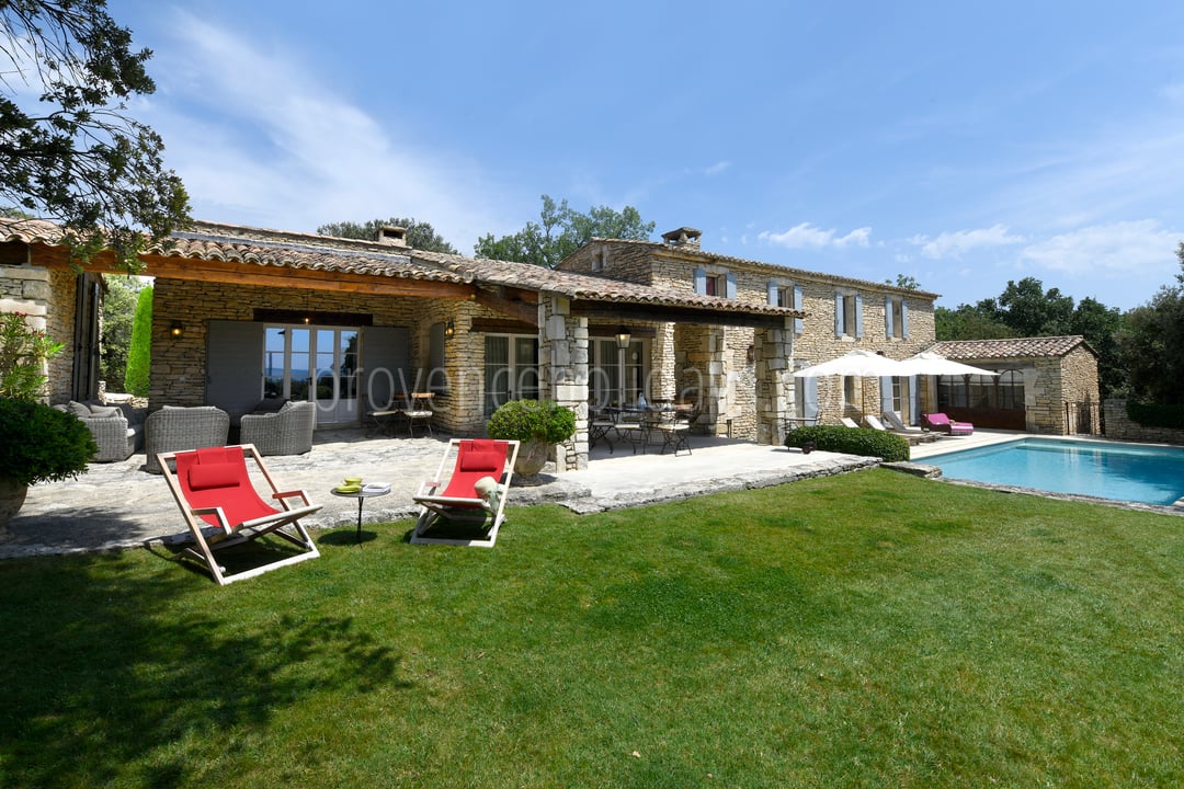 5 - La Maison des Bories: Villa: Exterior