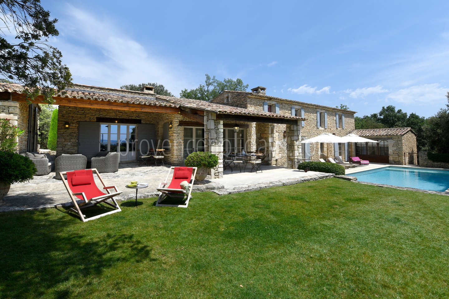 5 - La Maison des Bories: Villa: Exterior