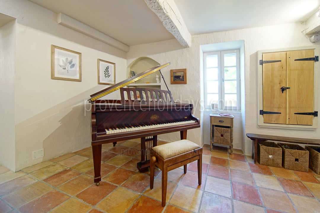 29 - Mas Castillon: Villa: Interior