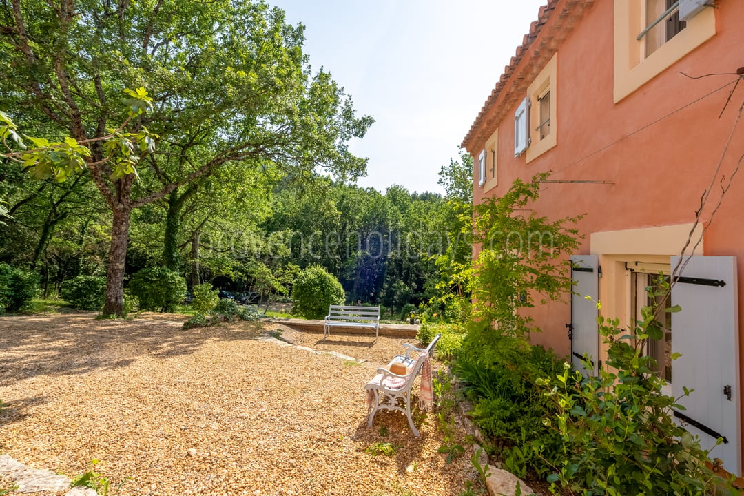 12 - Les Maisons de Saignon: Villa: Exterior
