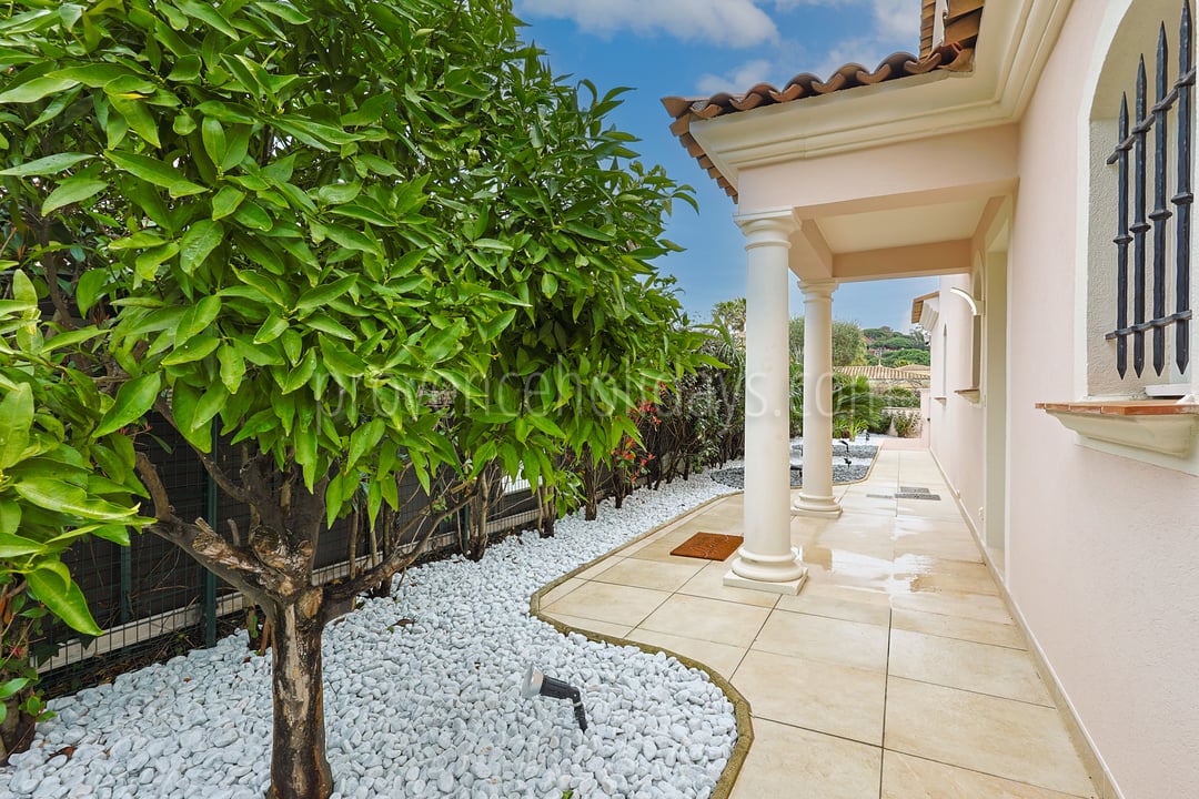 9 - Villa Beau Rivage: Villa: Exterior