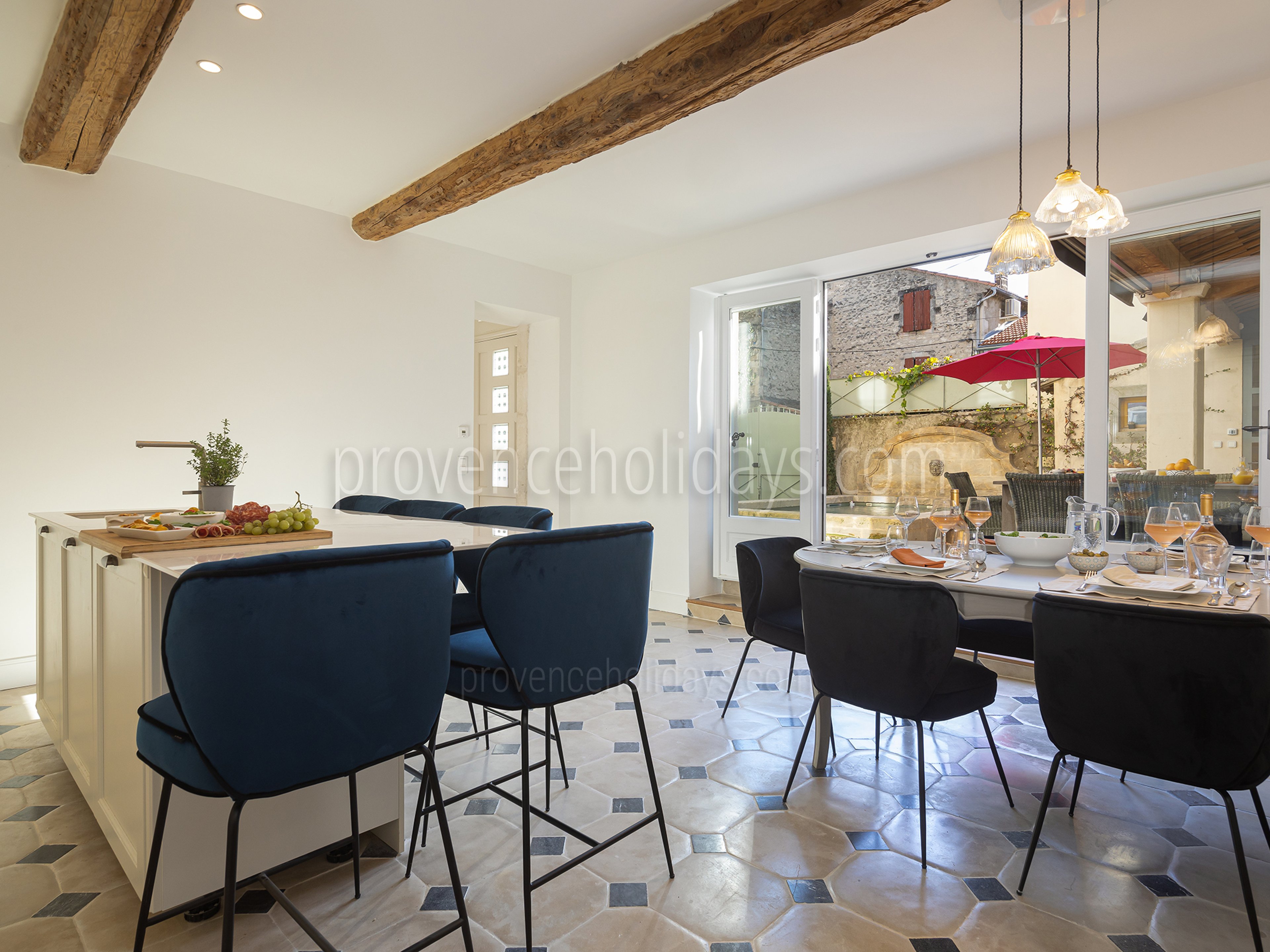 14 - Maison Augustin: Villa: Interior