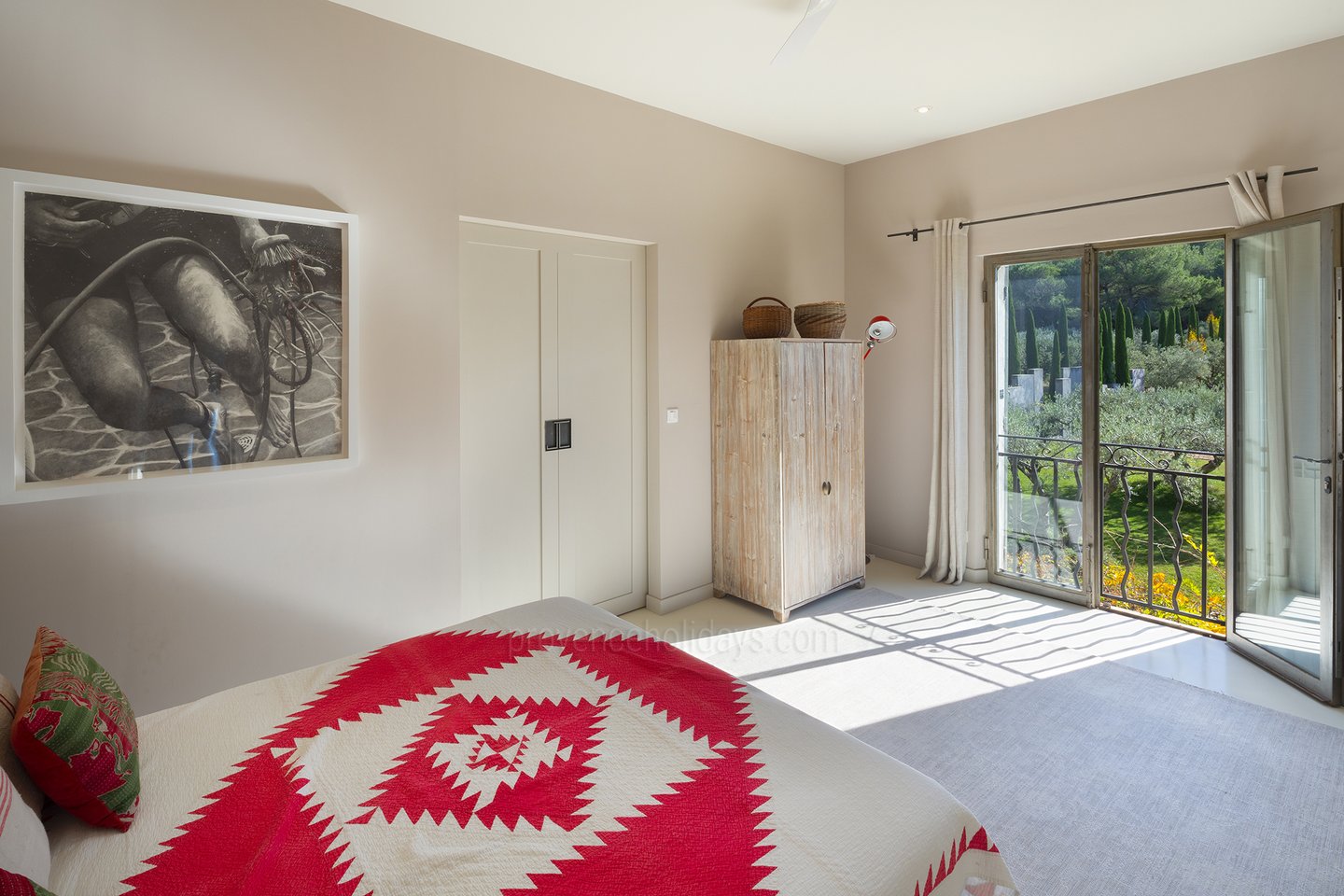 51 - Mas des Alpilles: Villa: Bedroom