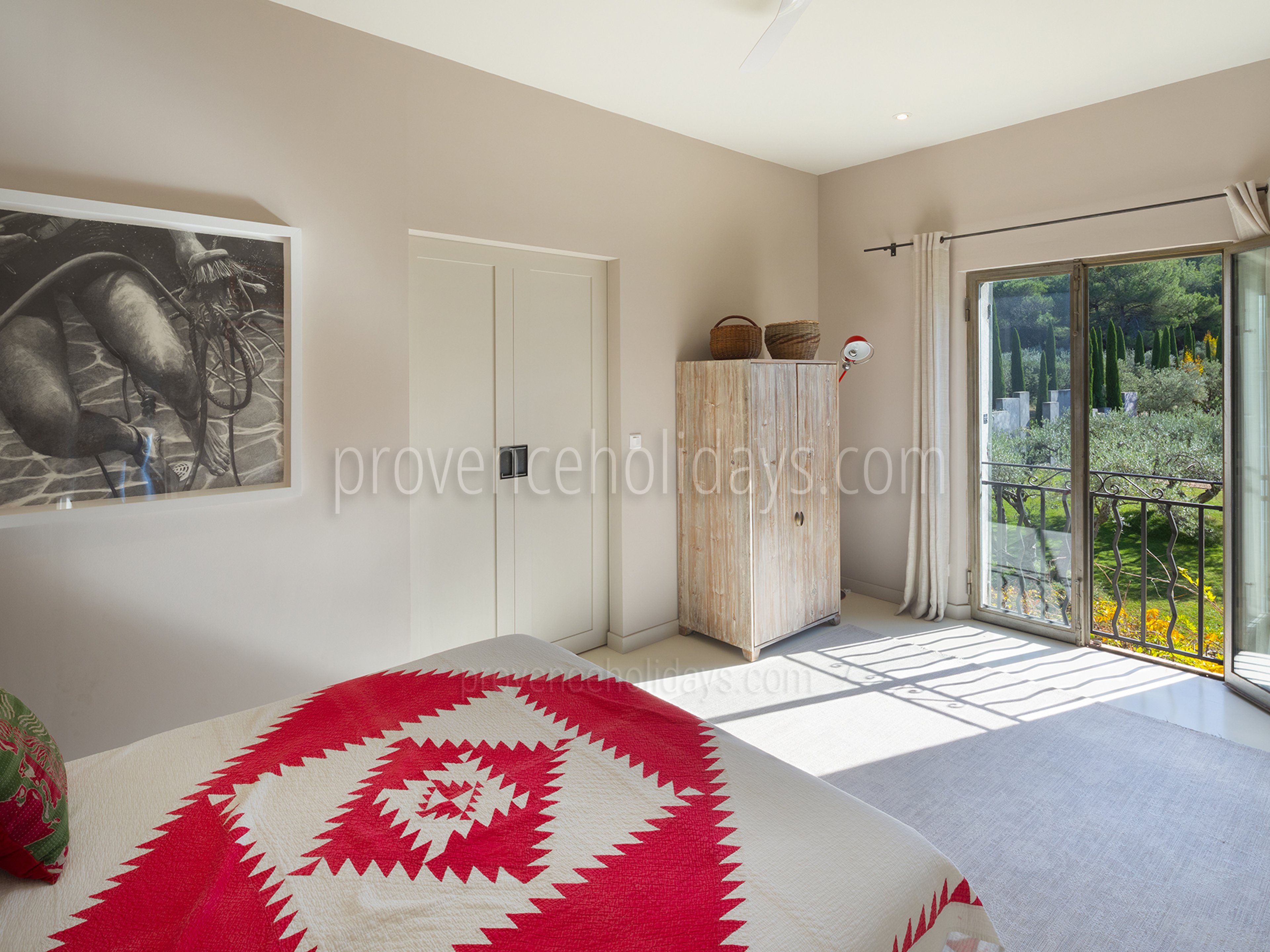 51 - Mas des Alpilles: Villa: Bedroom