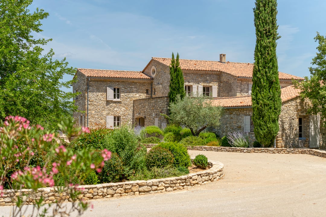 43 - Mas de Saint-Jean: Villa: Exterior