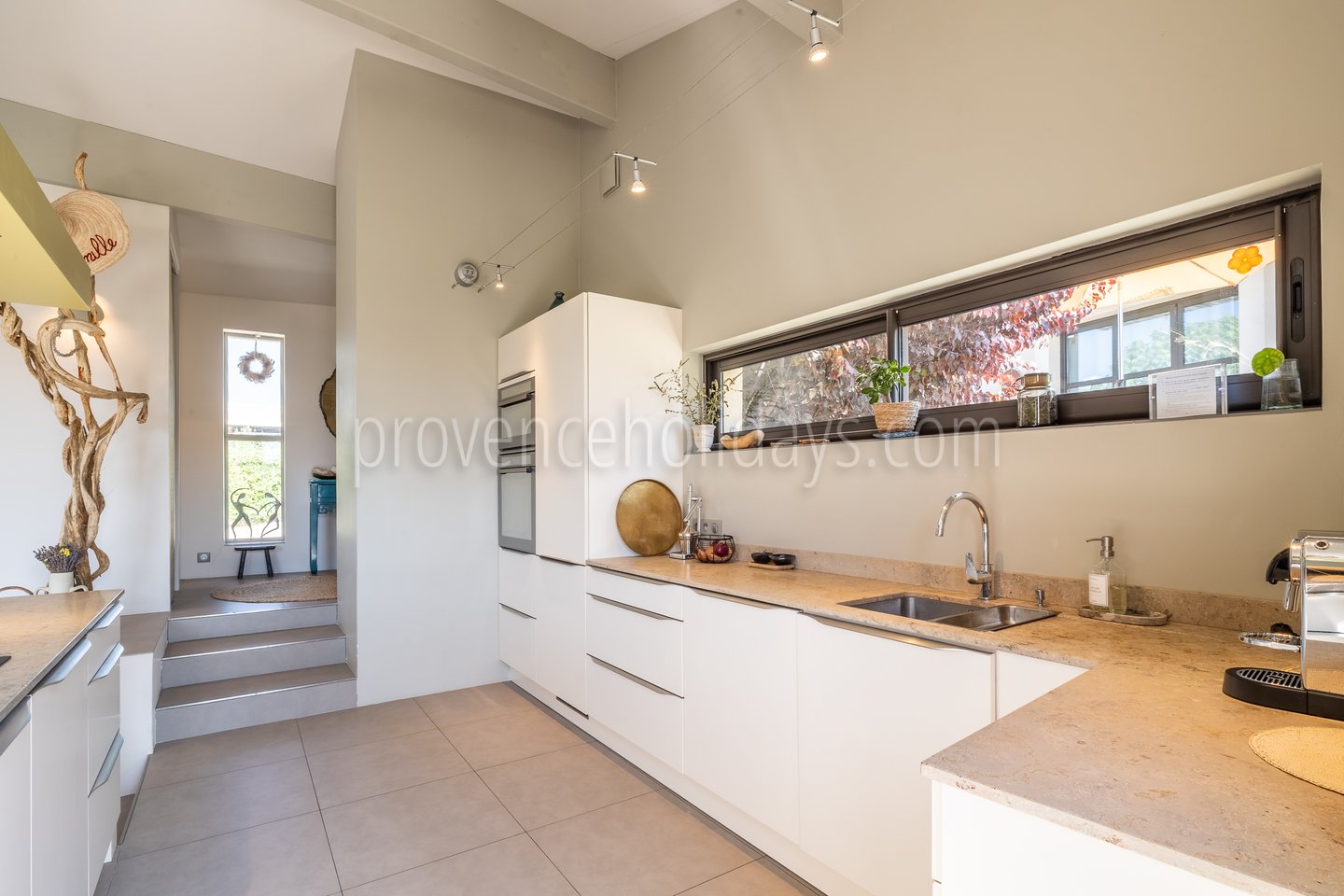 1 - Le Mas du Vallon: Villa: Interior