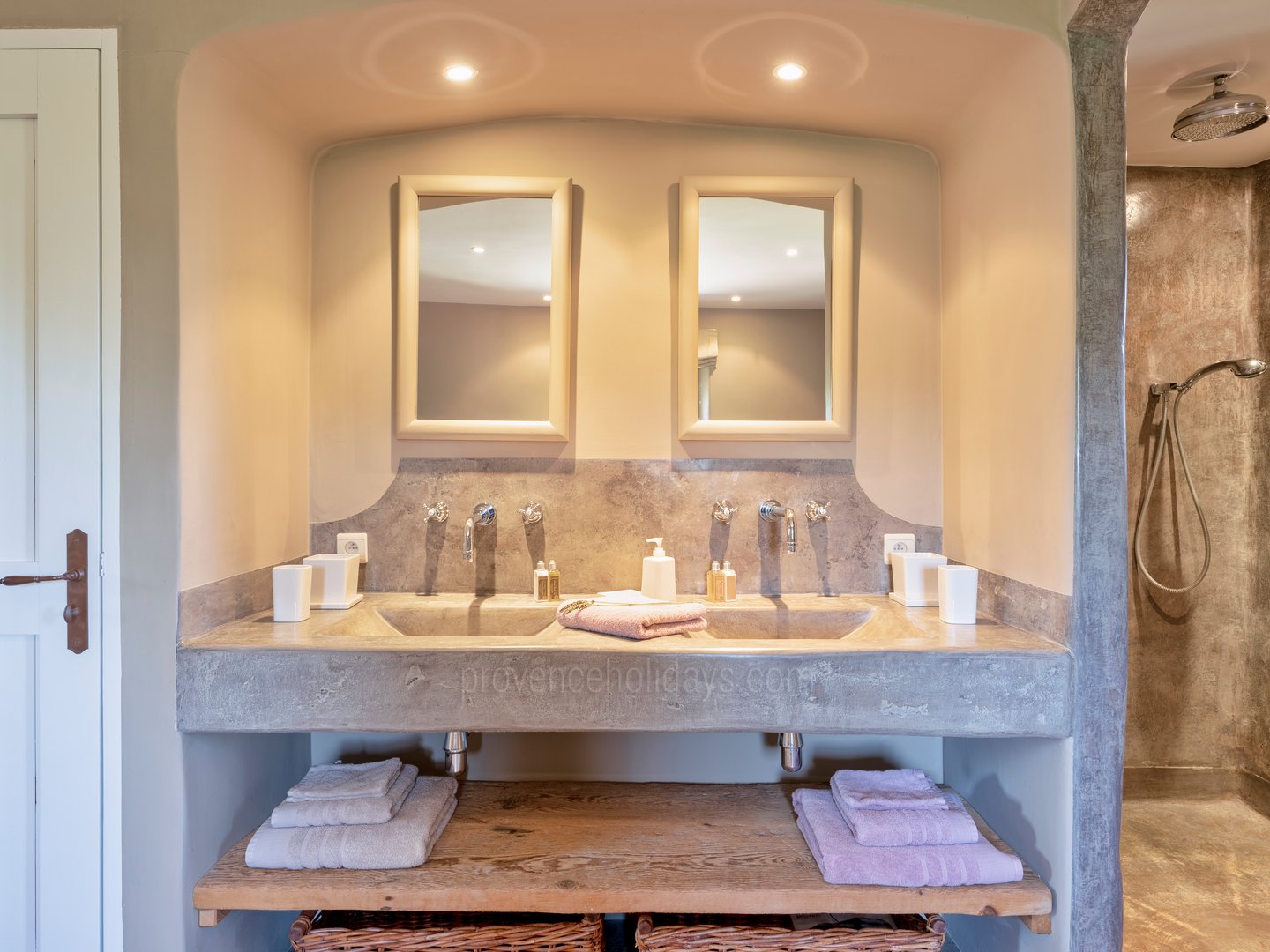 65 - Domaine de la Sainte Victoire: Villa: Bathroom
