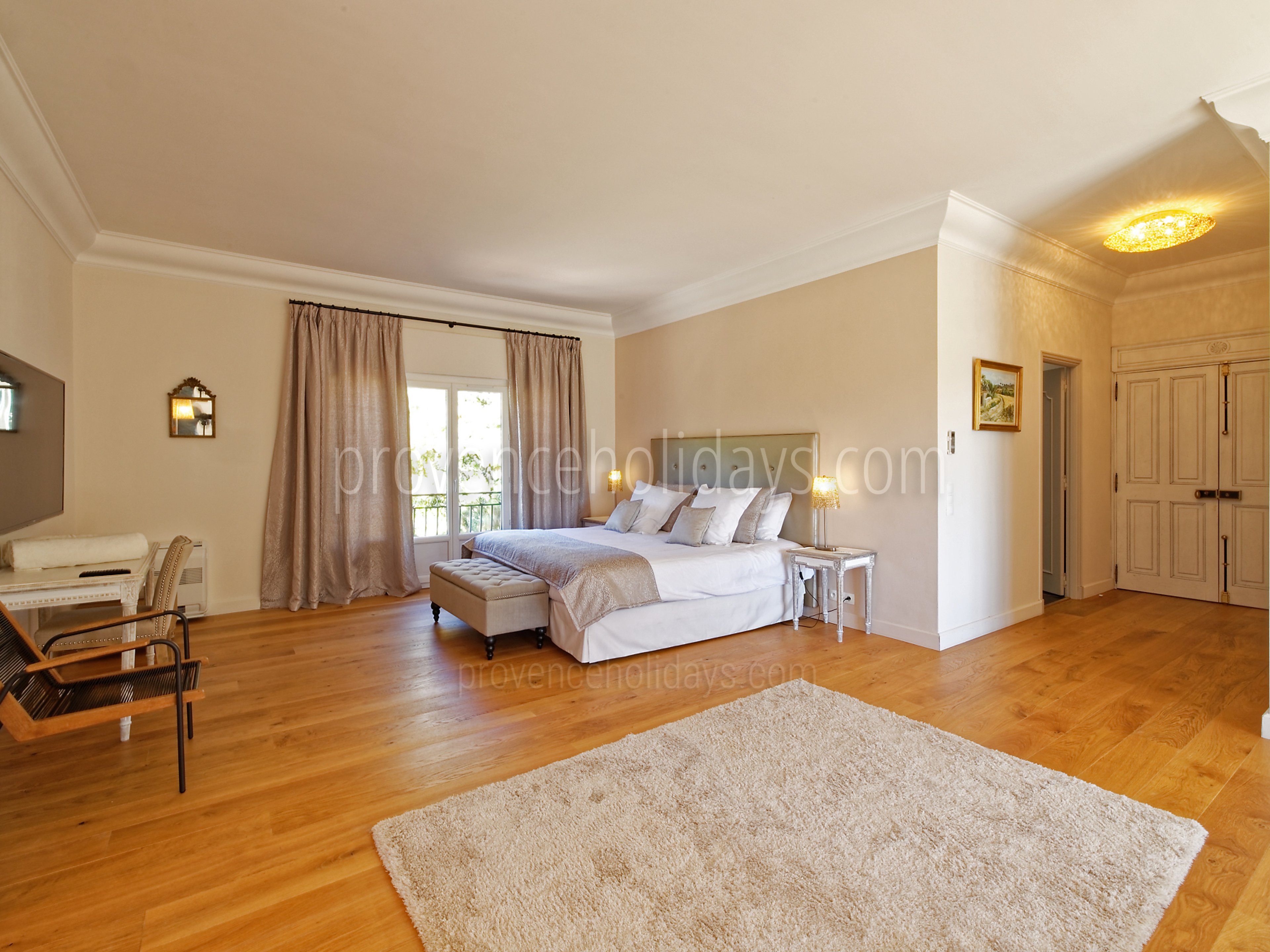 30 - Villa Garrigue: Villa: Bedroom