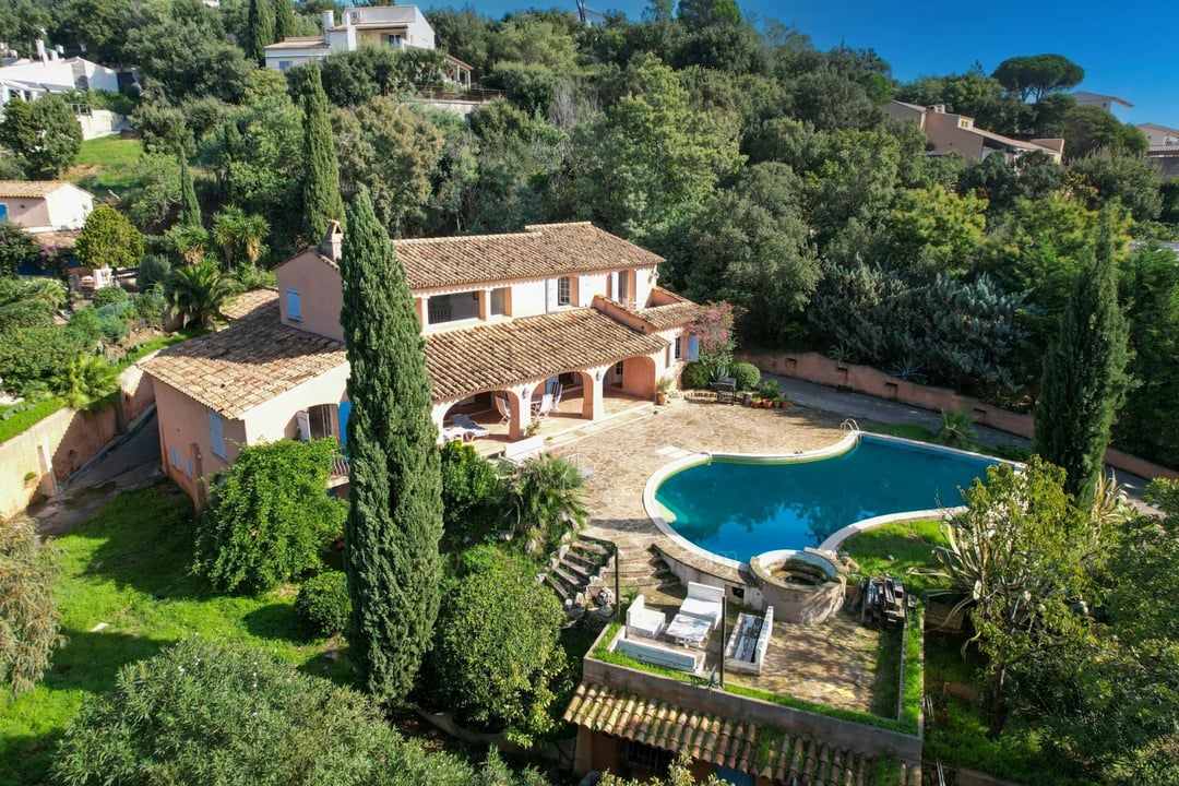 1 - : Villa: Pool