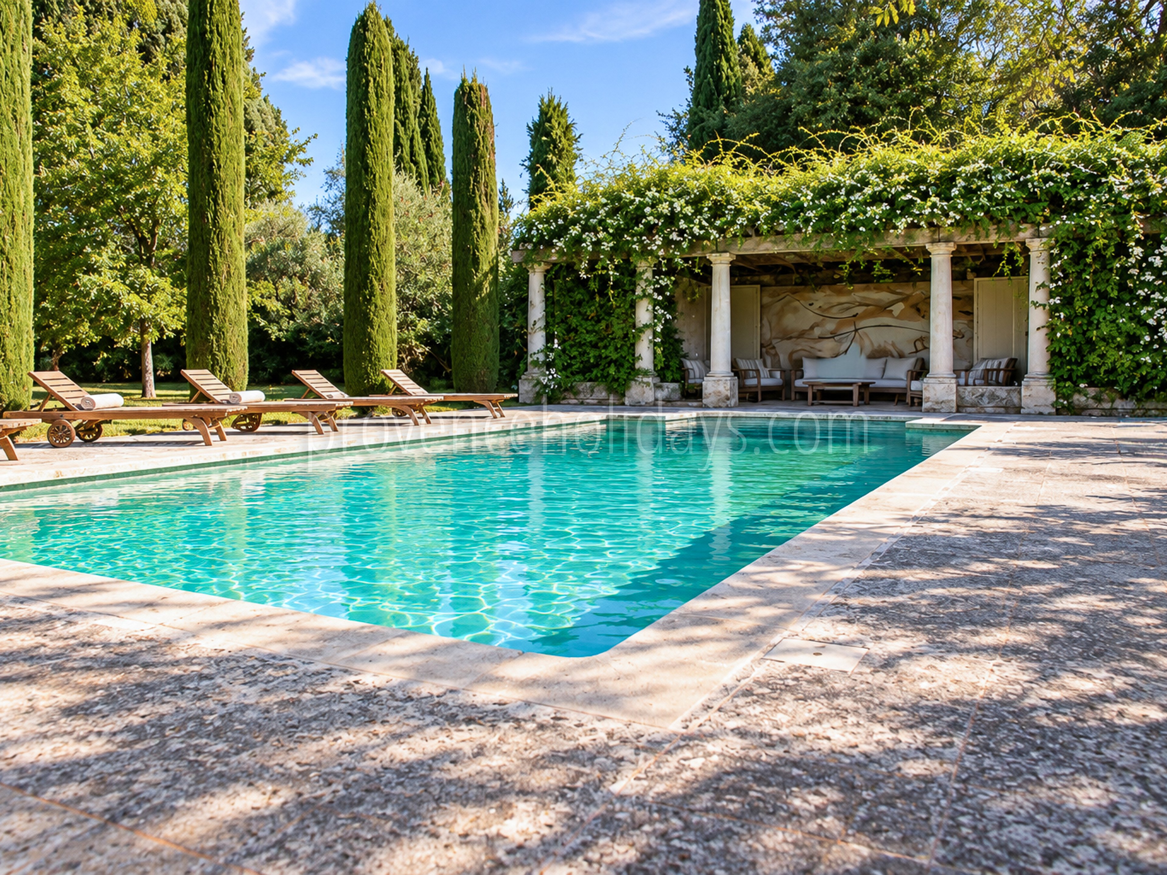 4 - Authentic farmhouse in Saint-Rémy-de-Provence: Villa: Pool