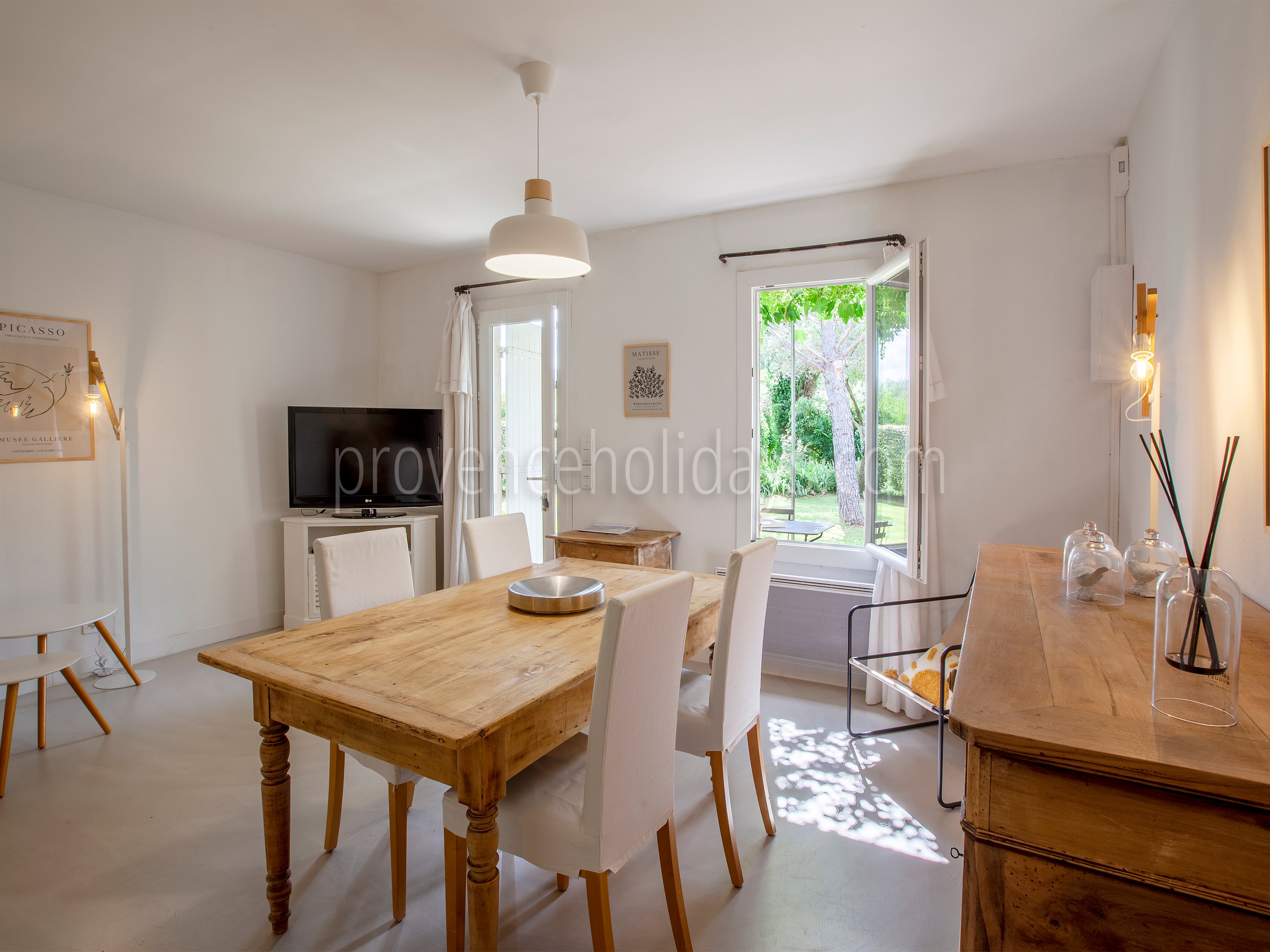 28 - Maison Robion: Villa: Interior
