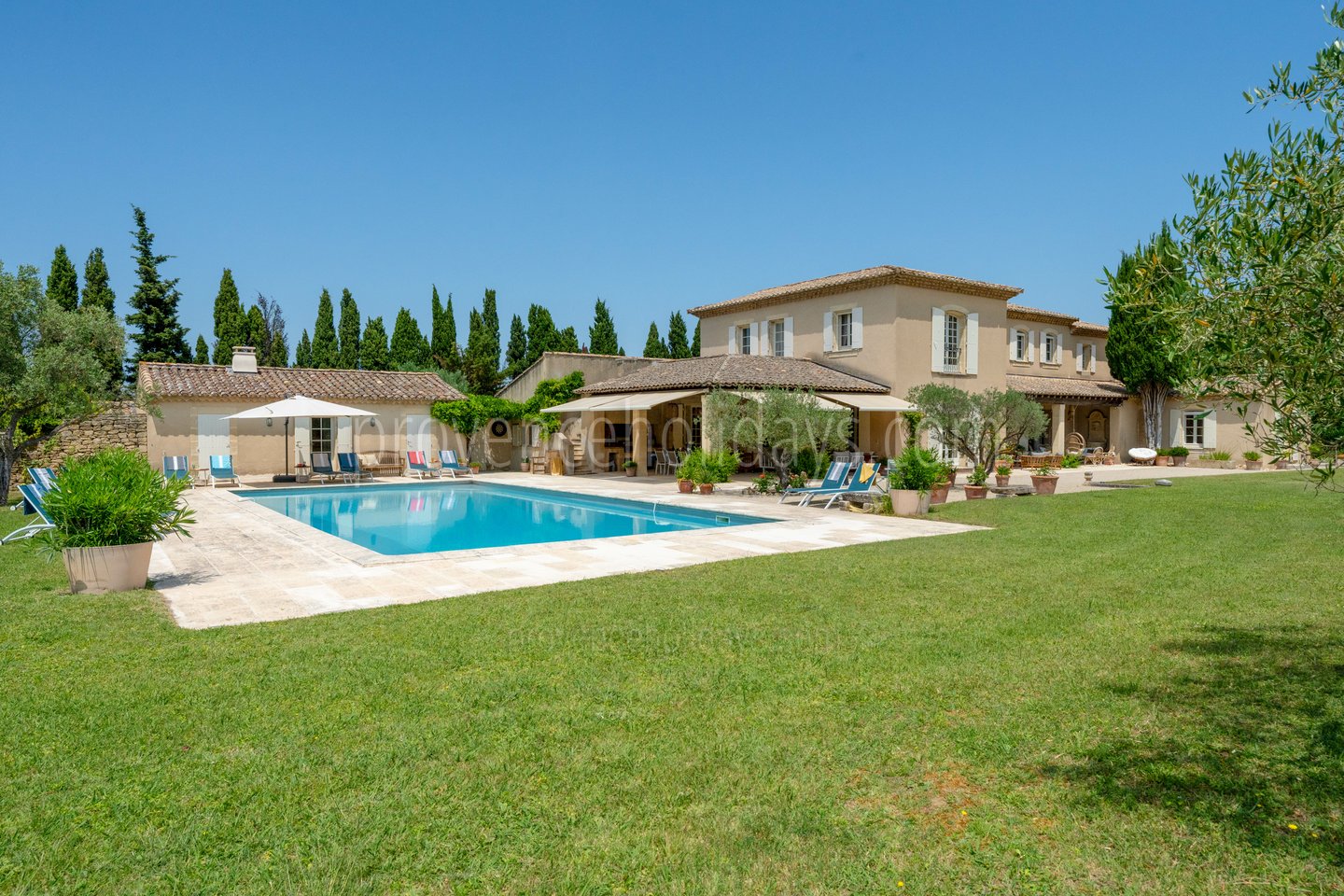 15 - Mas des Trois Cyprès: Villa: Pool