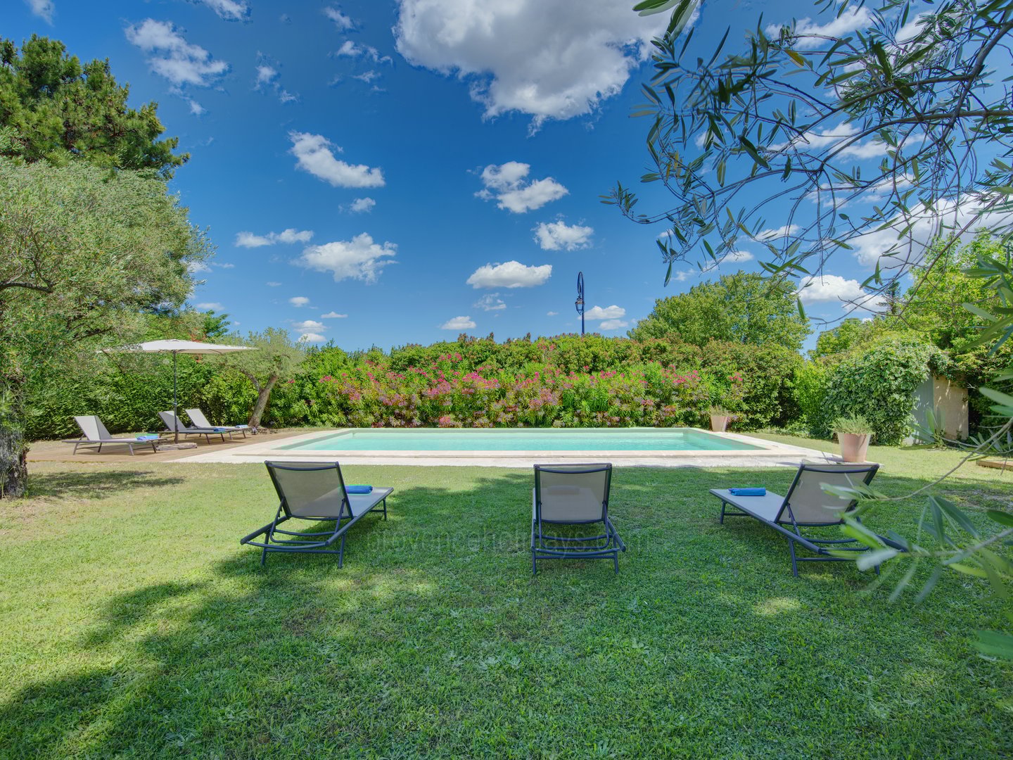5 - Le Dolmen du Midi: Villa: Pool