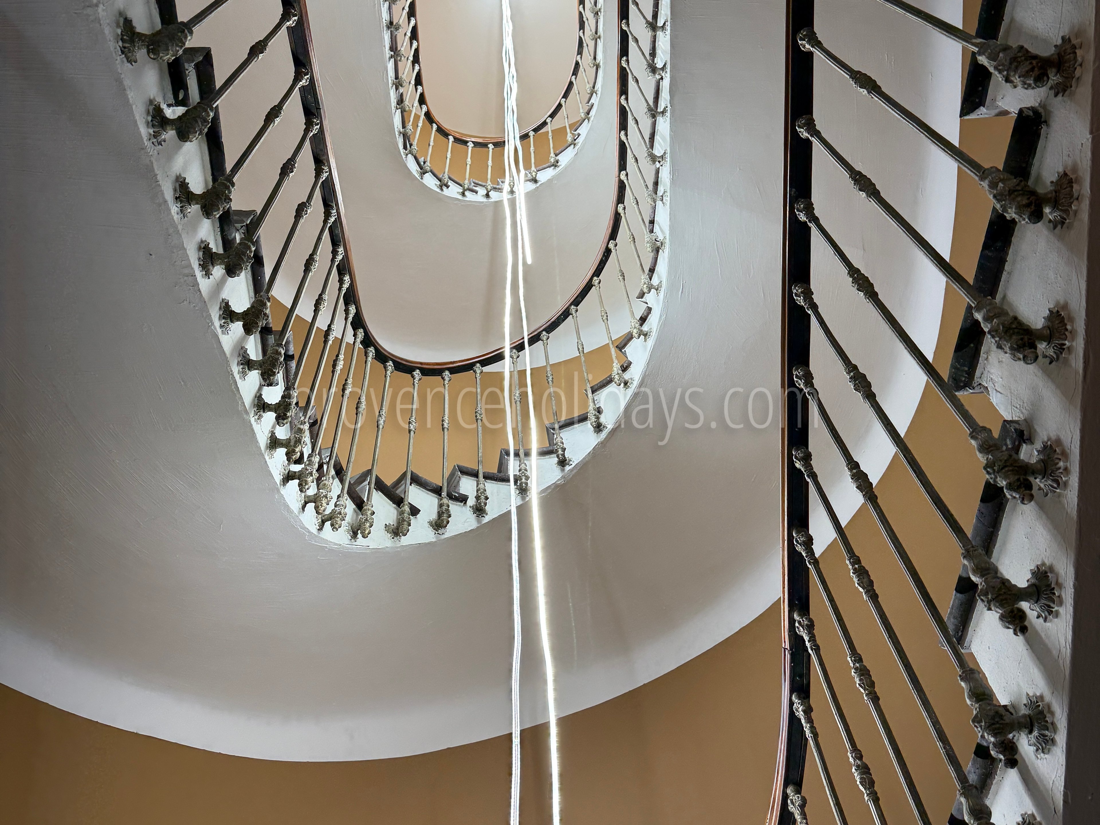 18 - Hotel Olivine: Villa: Interior