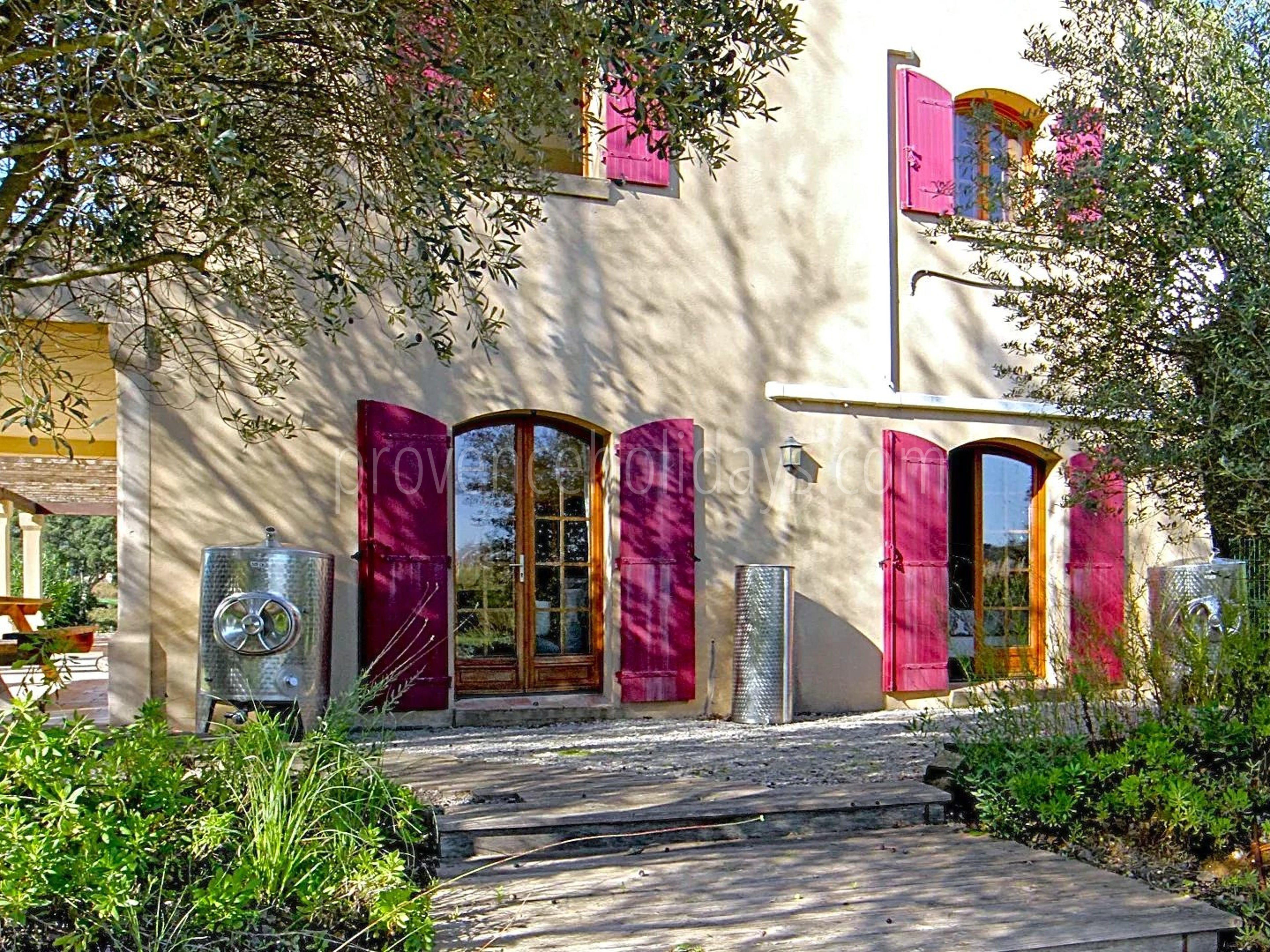 5 - Villa au cœur des vignes à Grimaud: Villa: Exterior