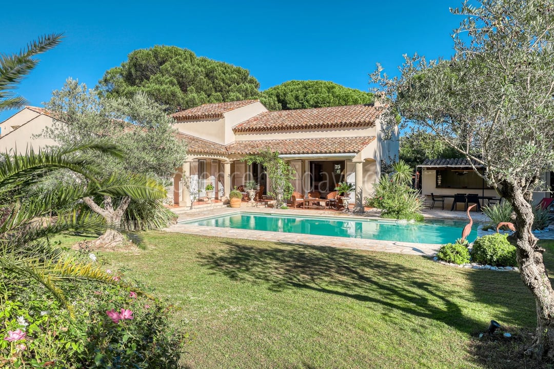 Provenzalische Villa und Gästehaus in Grimaud