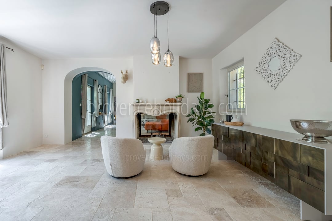 17 - Mas des Songes: Villa: Interior