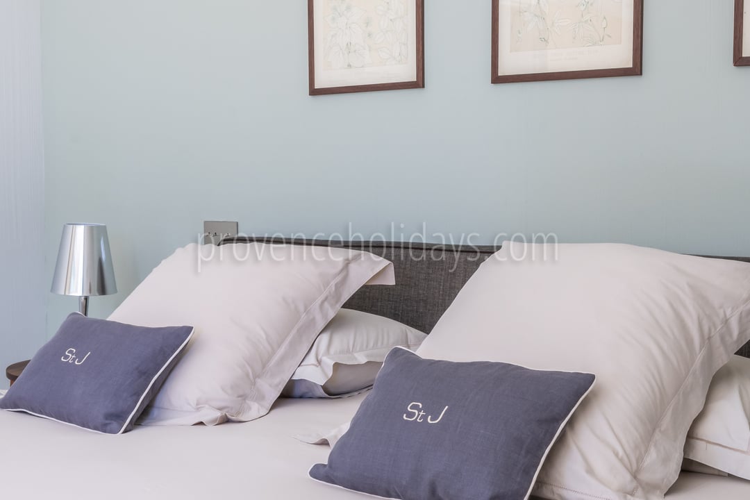 26 - Villa Olive: Villa: Bedroom