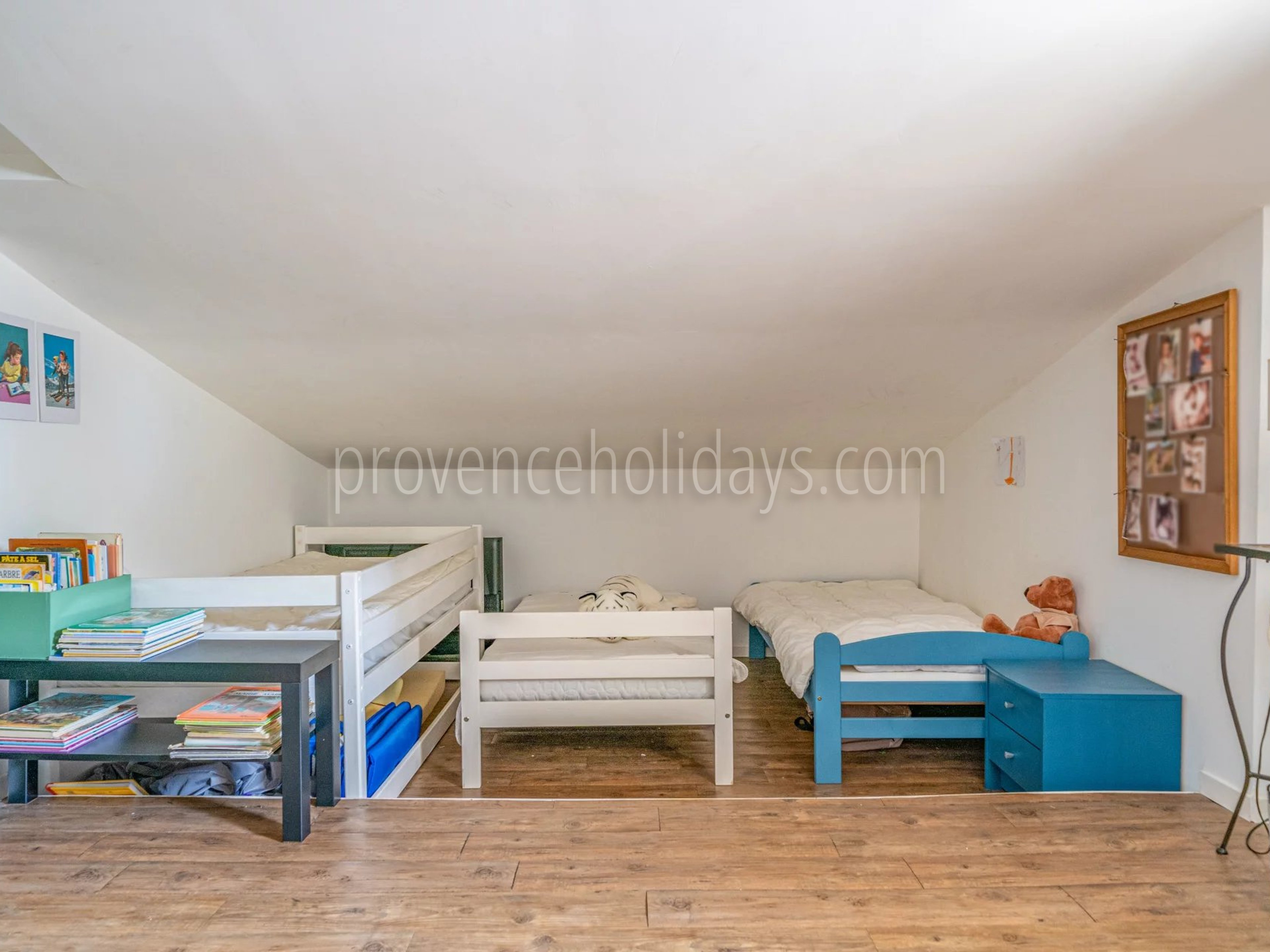 23 - Stone house in Ménerbes: Villa: Bedroom