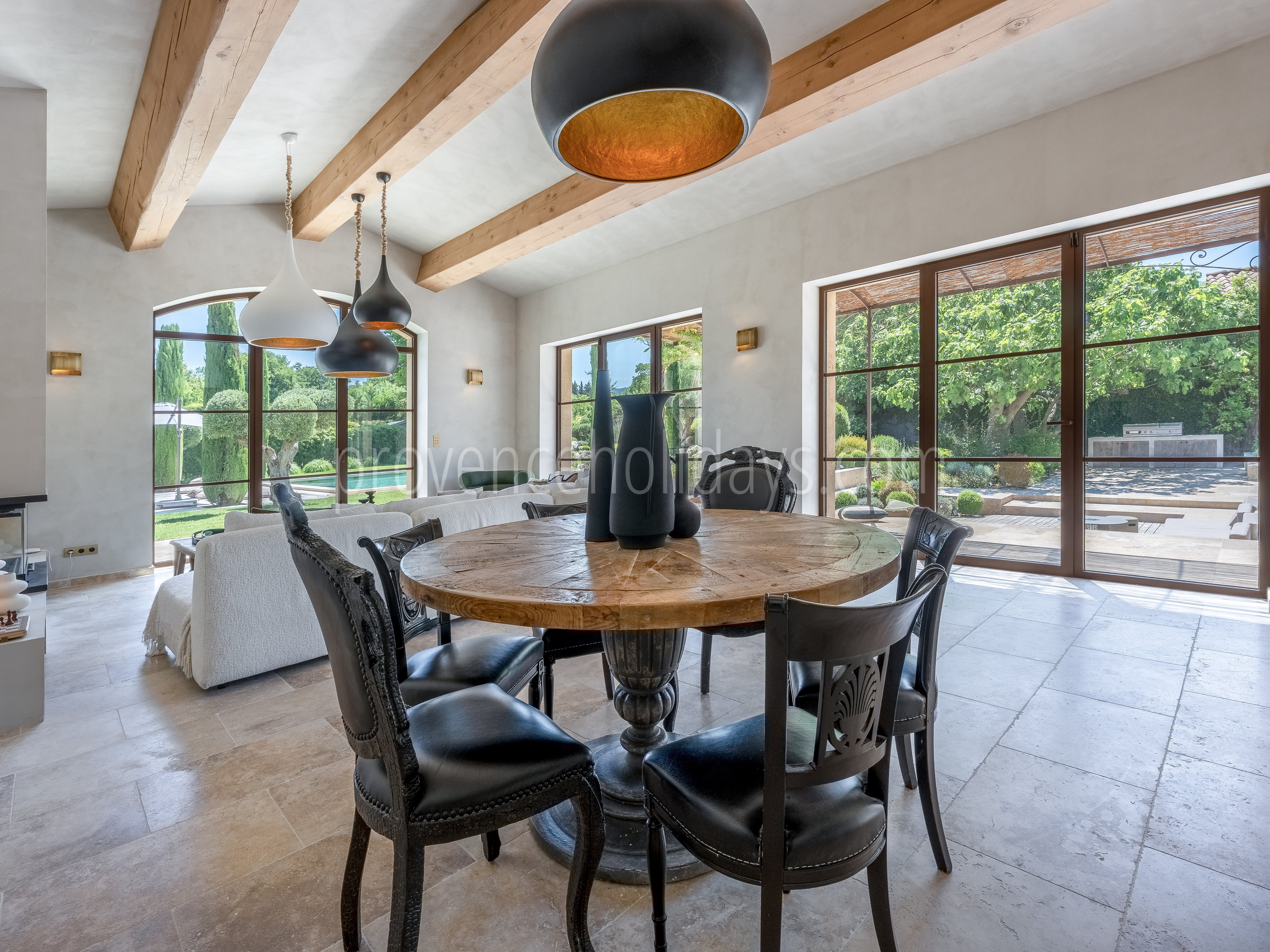 6 - Mas de la Calade: Villa: Interior