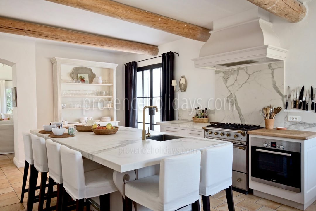 33 - Mas de Gordes: Villa: Interior