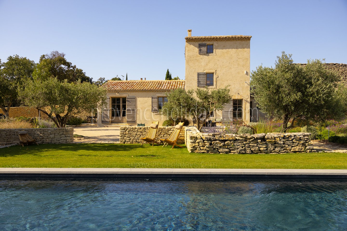 37 - Mas du Rocher: Villa: Exterior