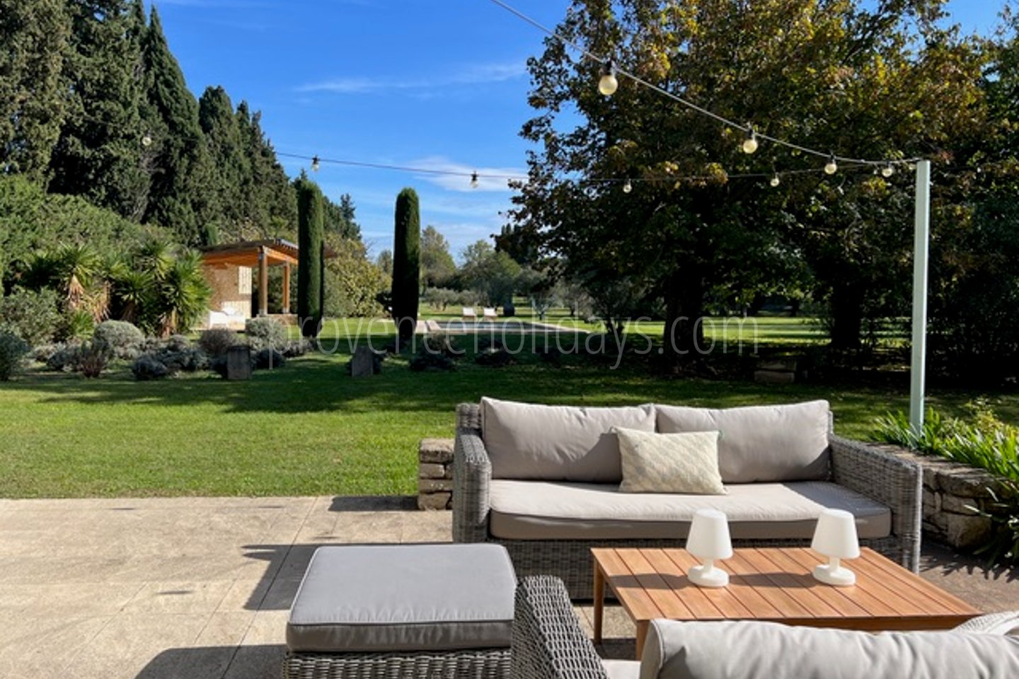 15 - le Refuge Provençal: Villa: Exterior