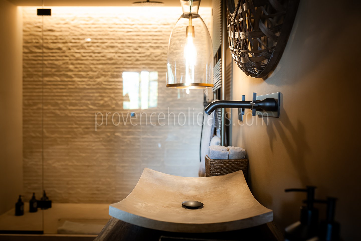 19 - Villa Paradis: Villa: Bathroom