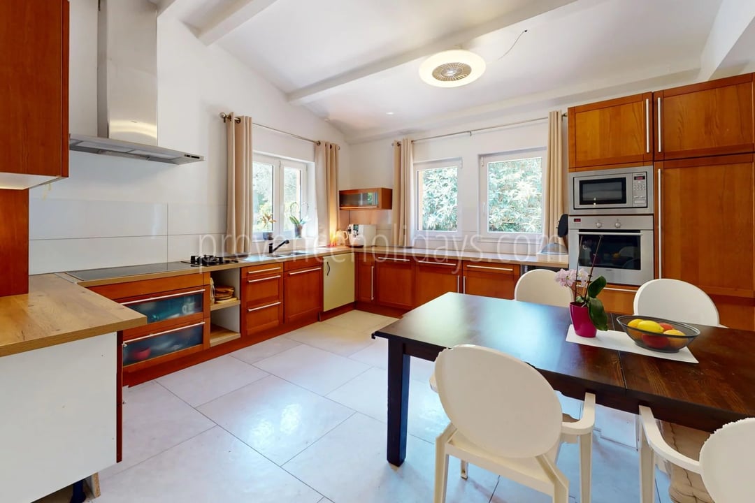 5 - Villa with pool in Draguignan: Villa: Interior