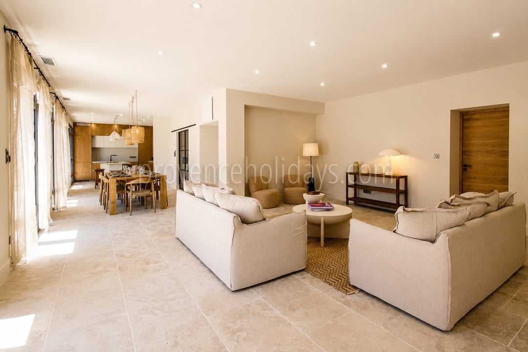 13 - Villa within walking distance of Maussane-les-Alpilles: Villa: Interior