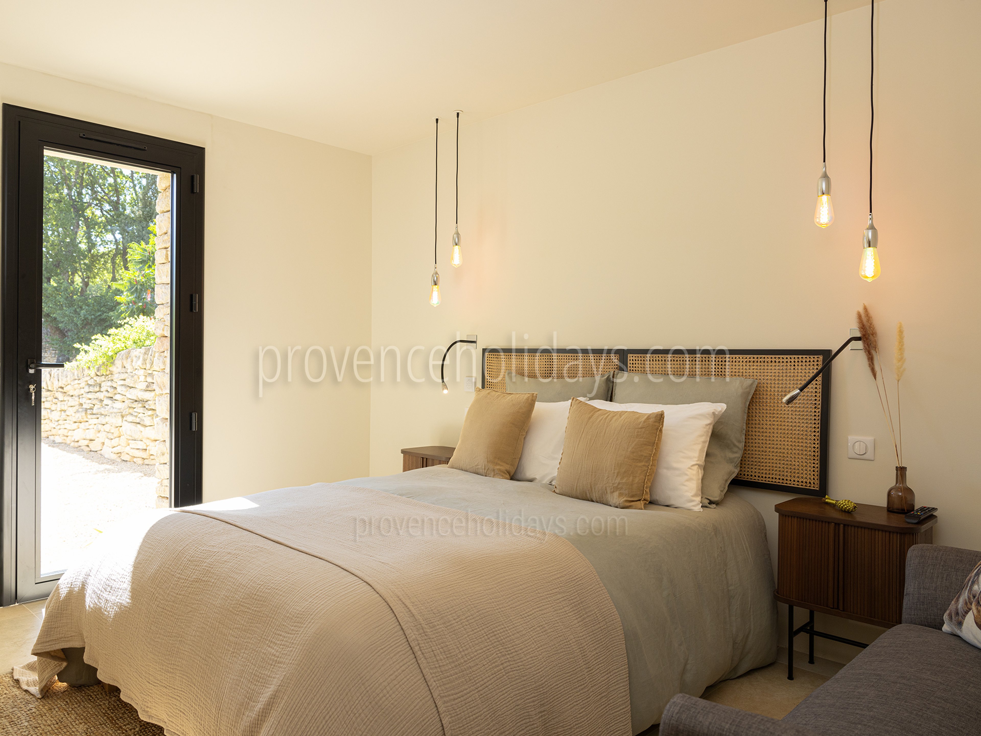 16 - Mas des Firmins: Villa: Bedroom