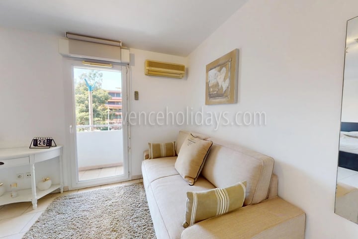 54 - Apartment in Cavalaire-sur-Mer: Villa: Interior