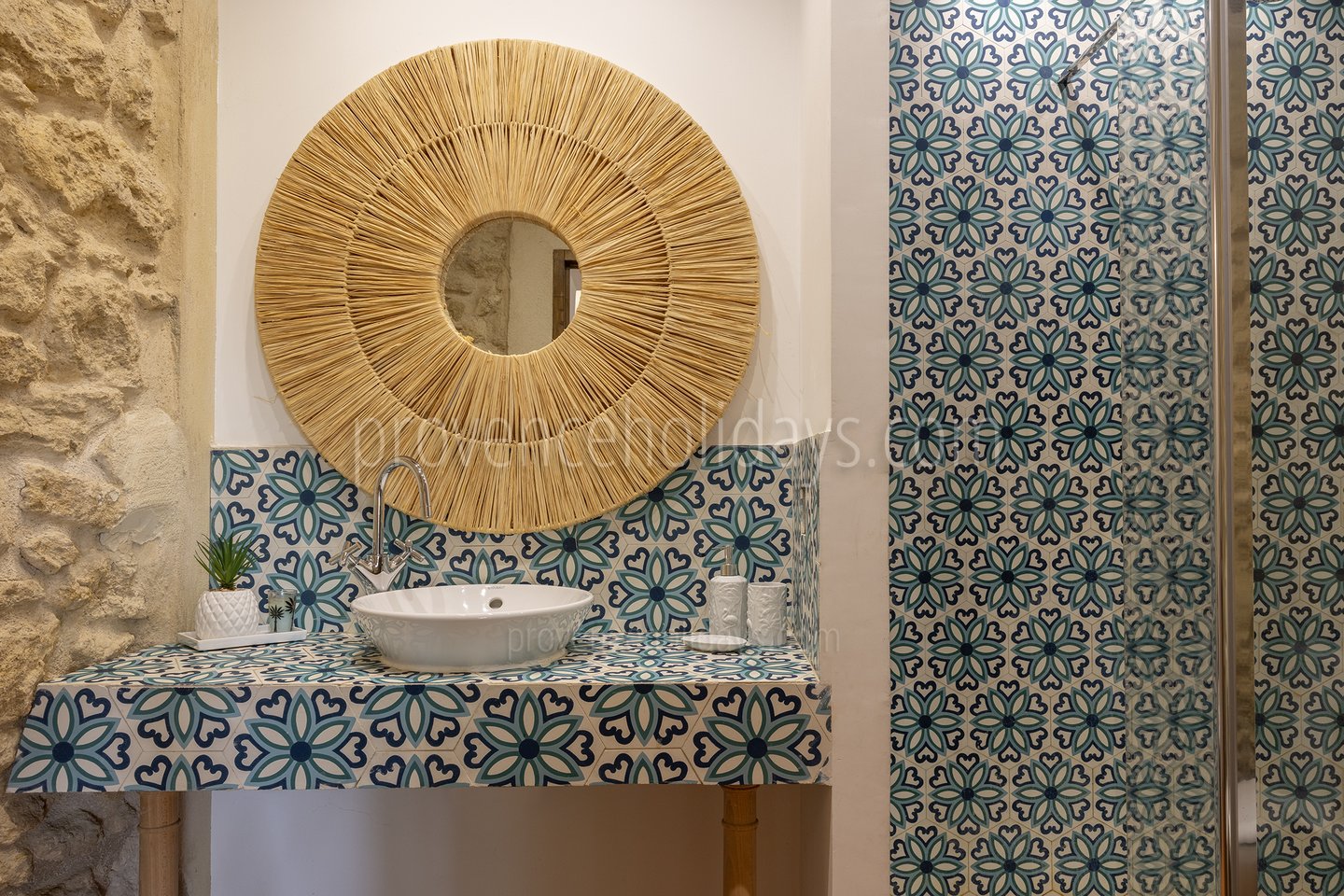 14 - Le Mas d\'Entraigues: Villa: Bathroom