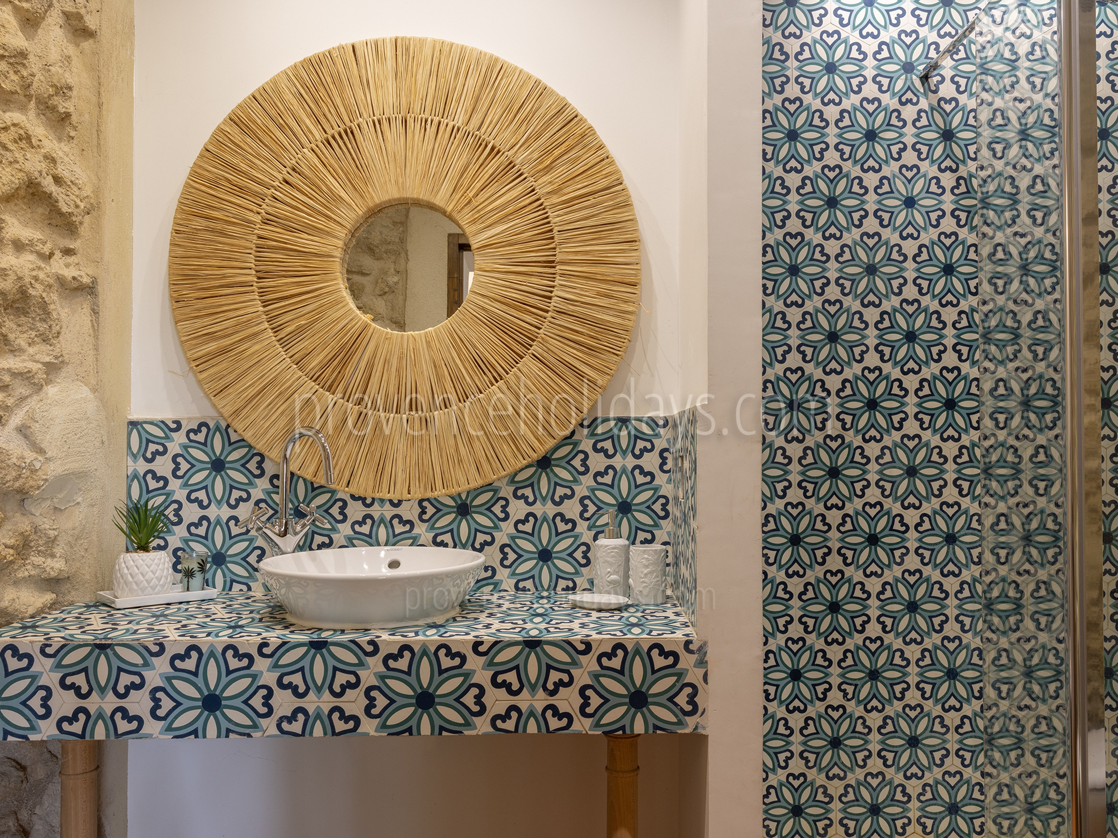 14 - Le Mas d\'Entraigues: Villa: Bathroom