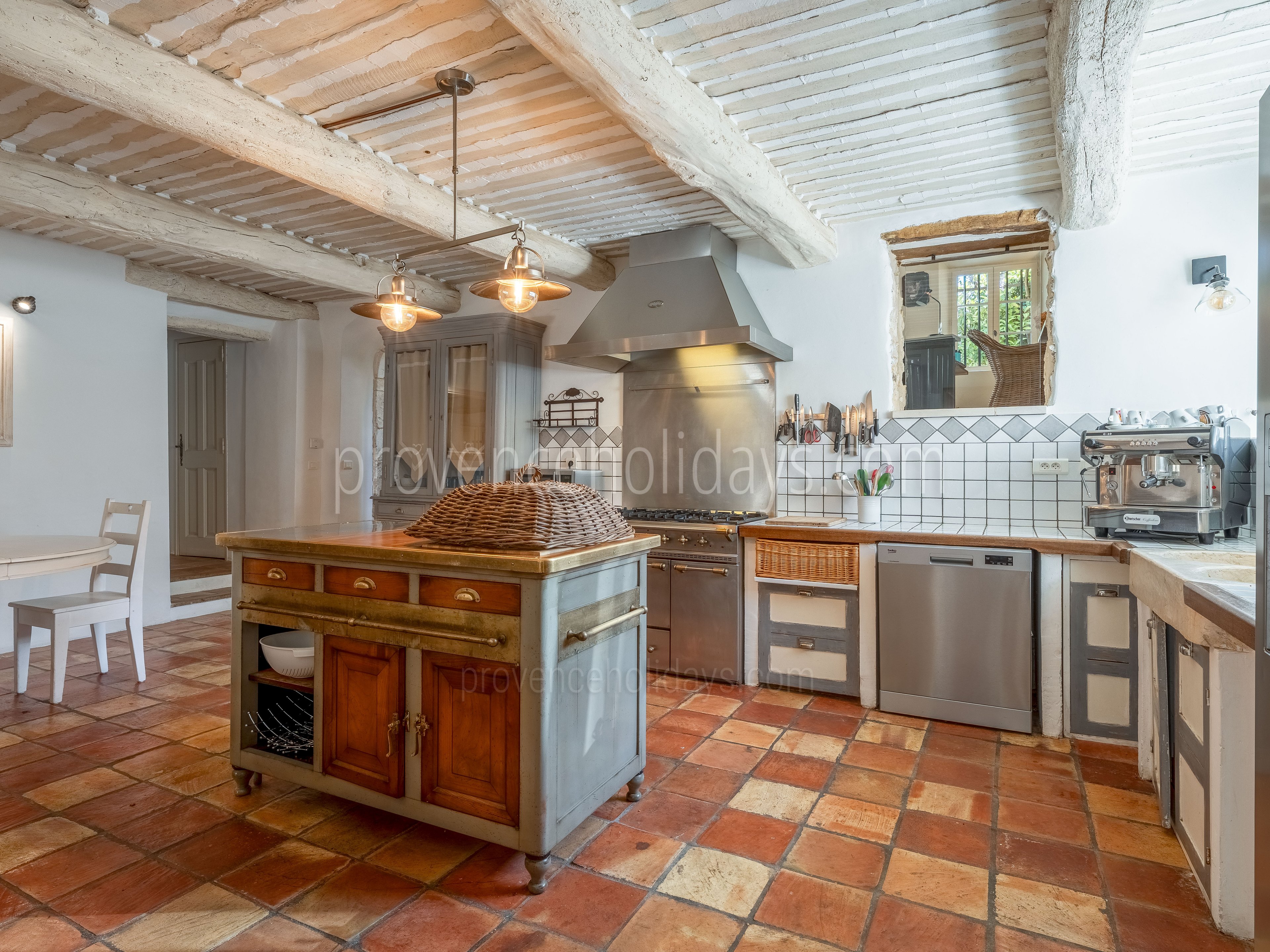 25 - Mas Lou Miradou: Villa: Interior