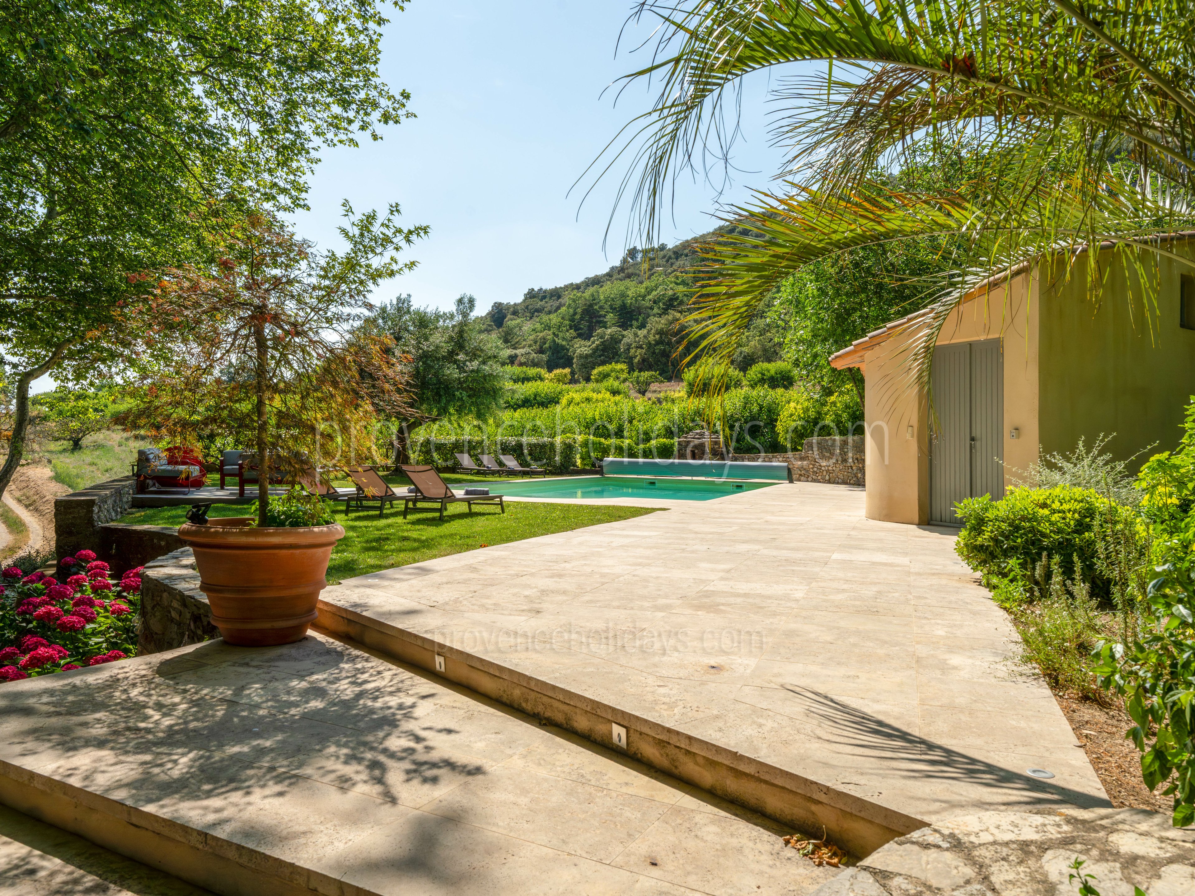 43 - Domaine de la Bouisse: Villa: Pool