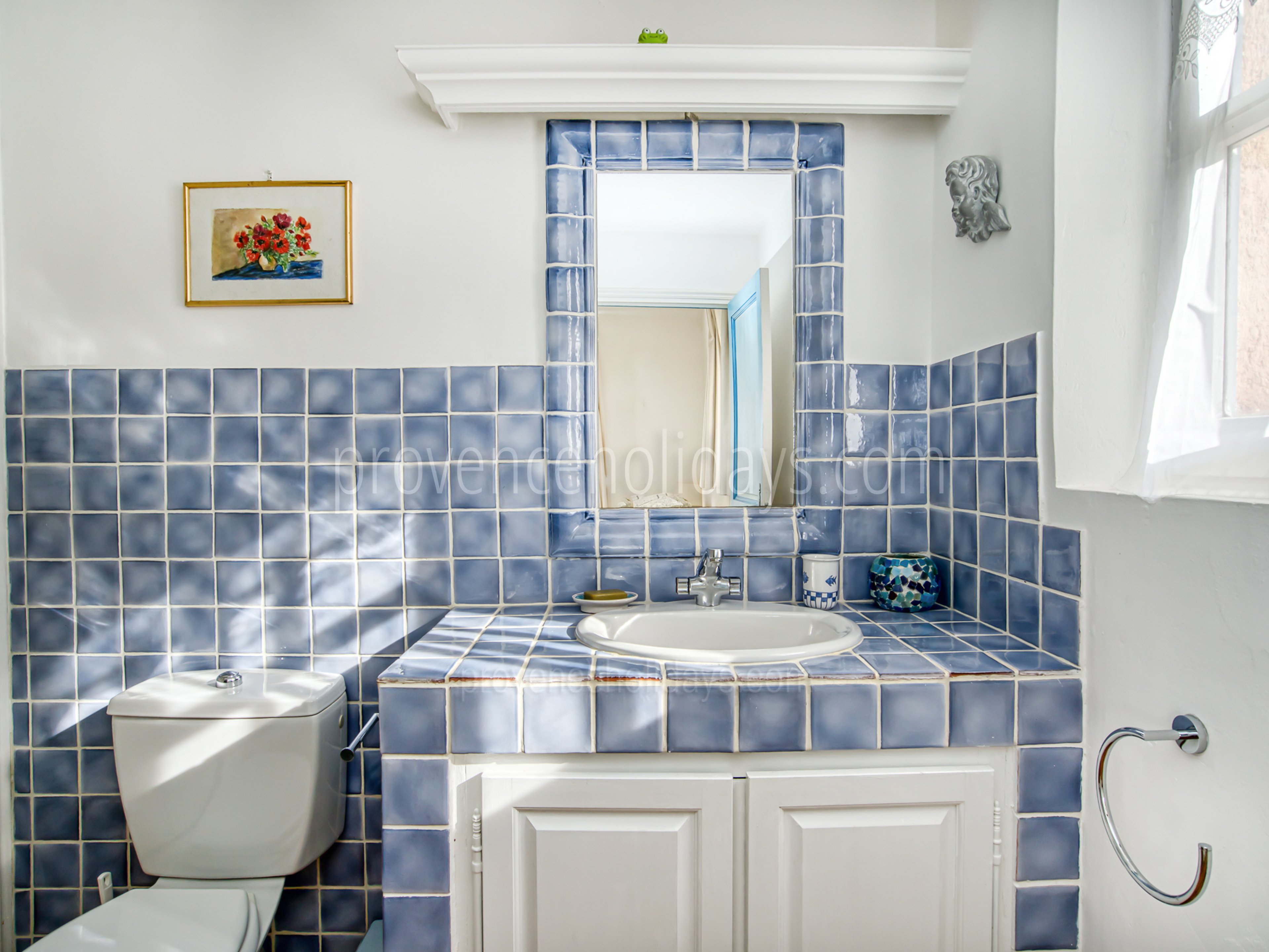 16 - Maison Jaspe: Villa: Bathroom